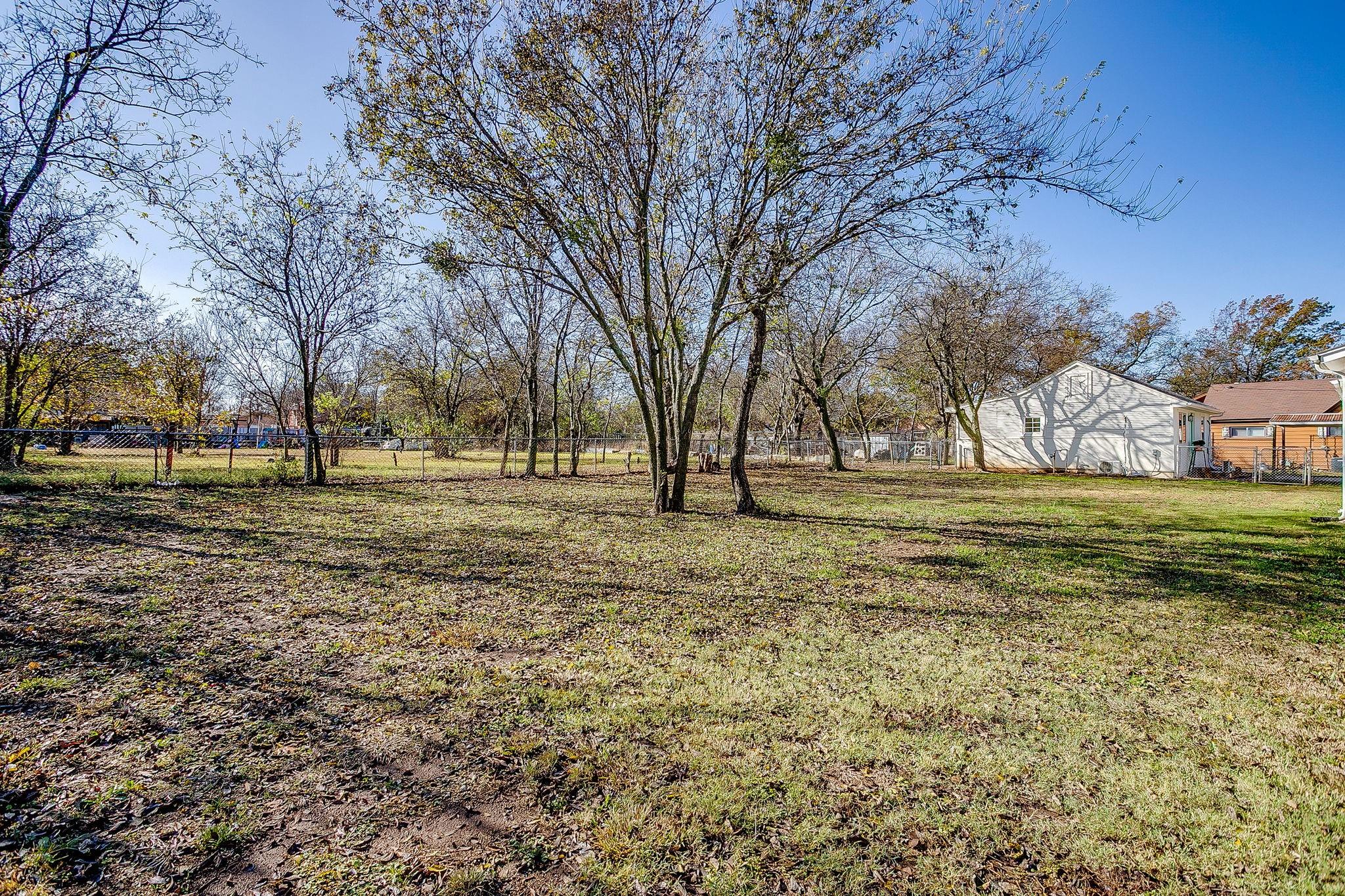 main property photo 29
