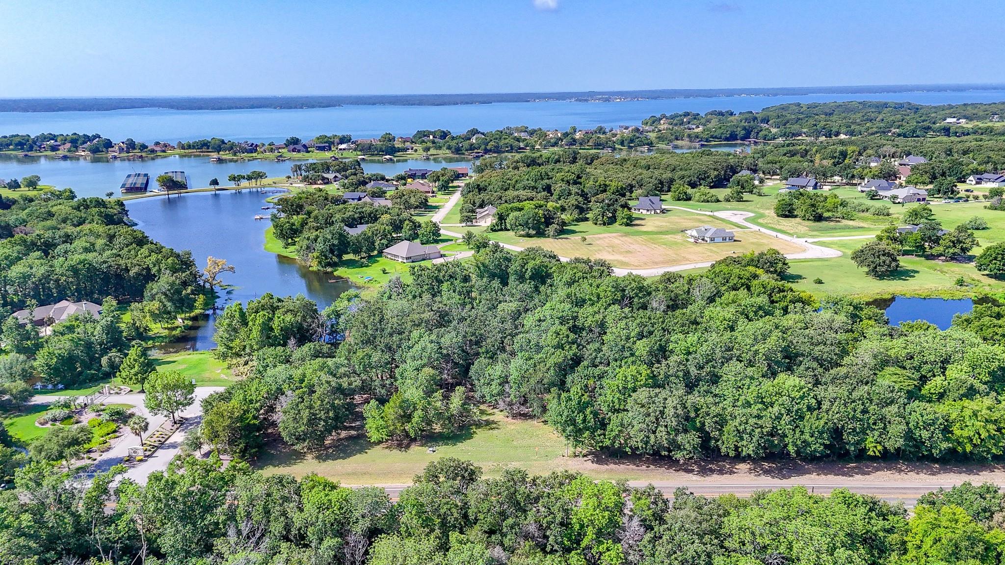 main property photo 17