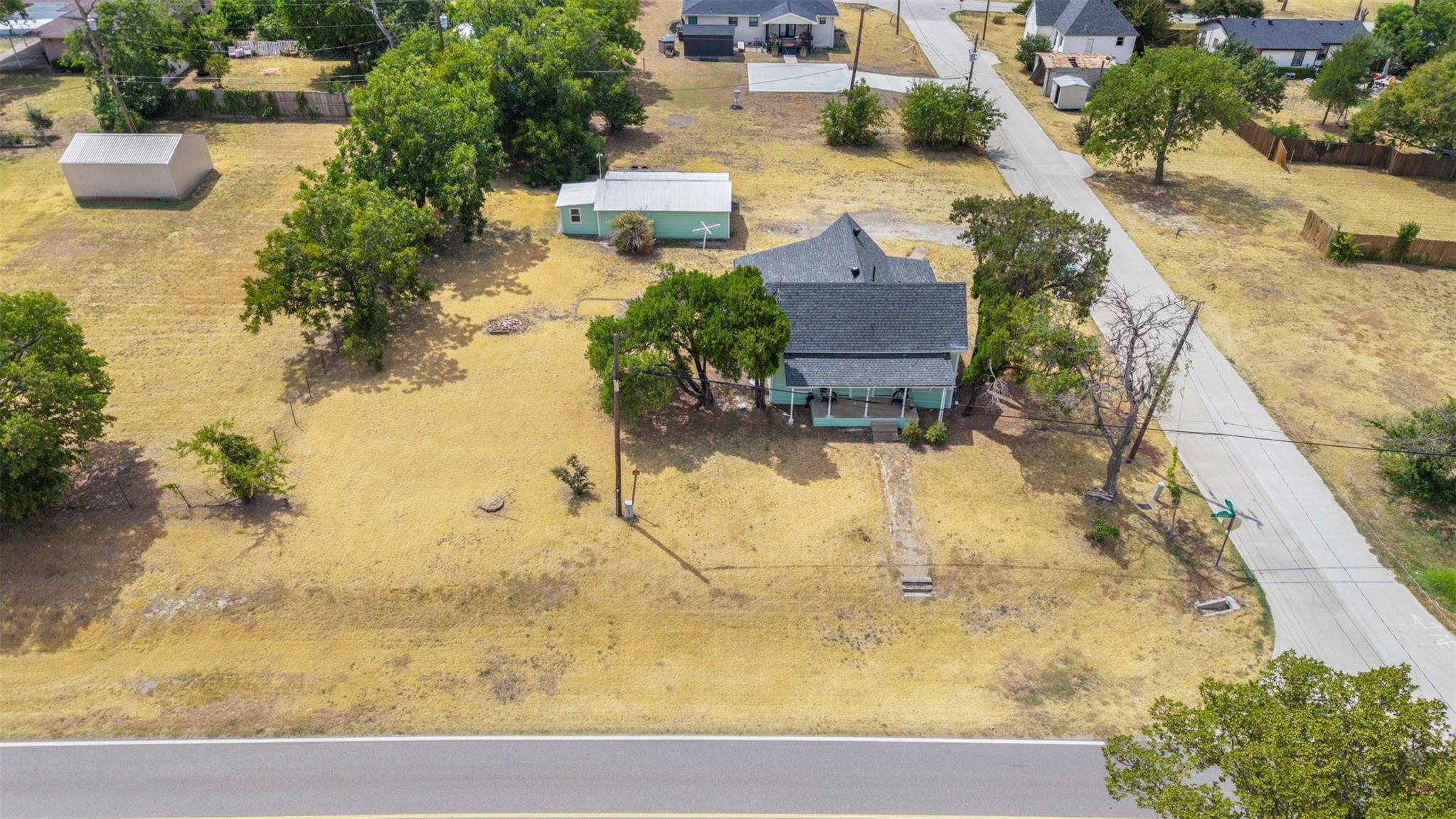 main property photo 19