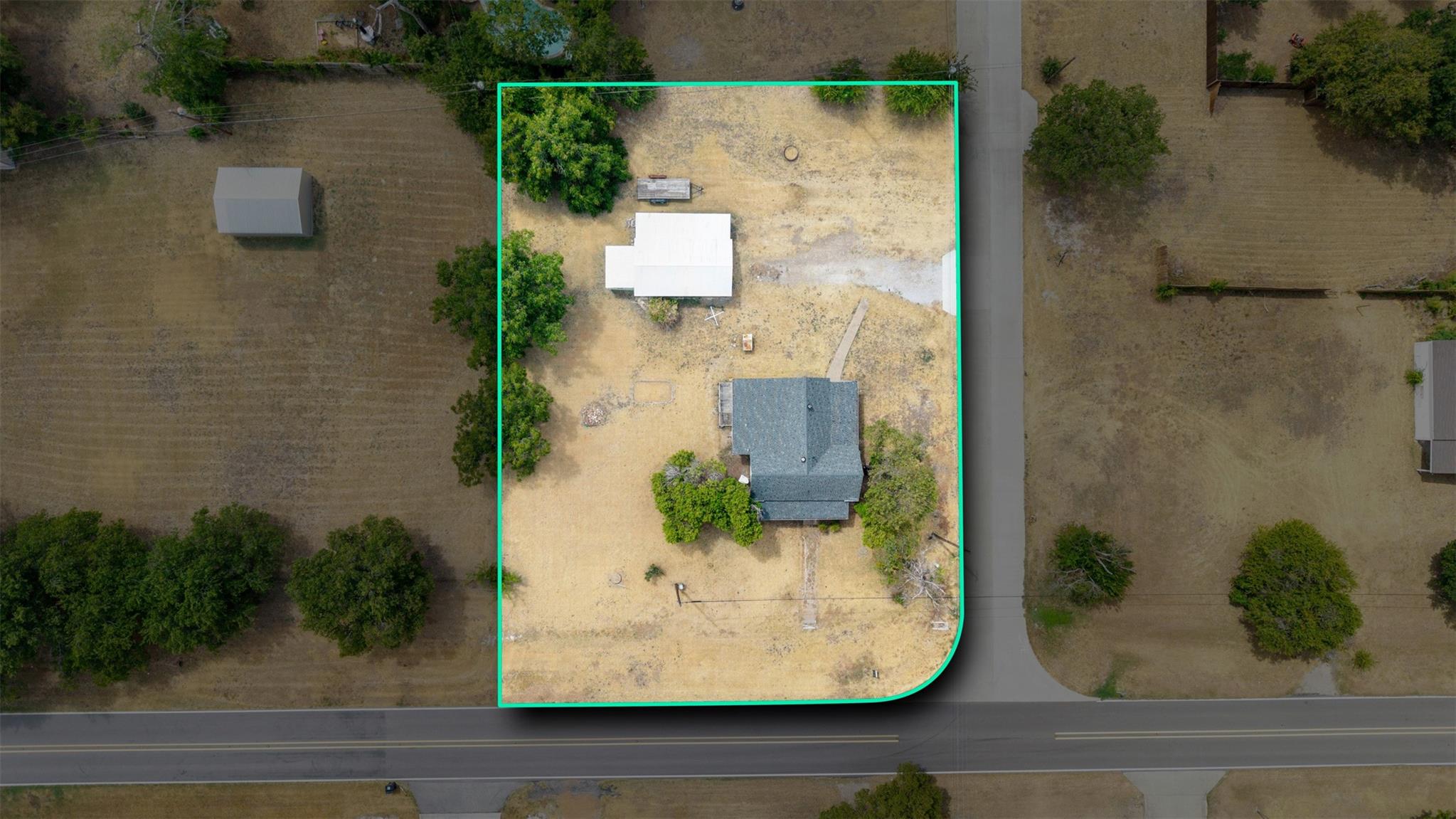 main property photo 23
