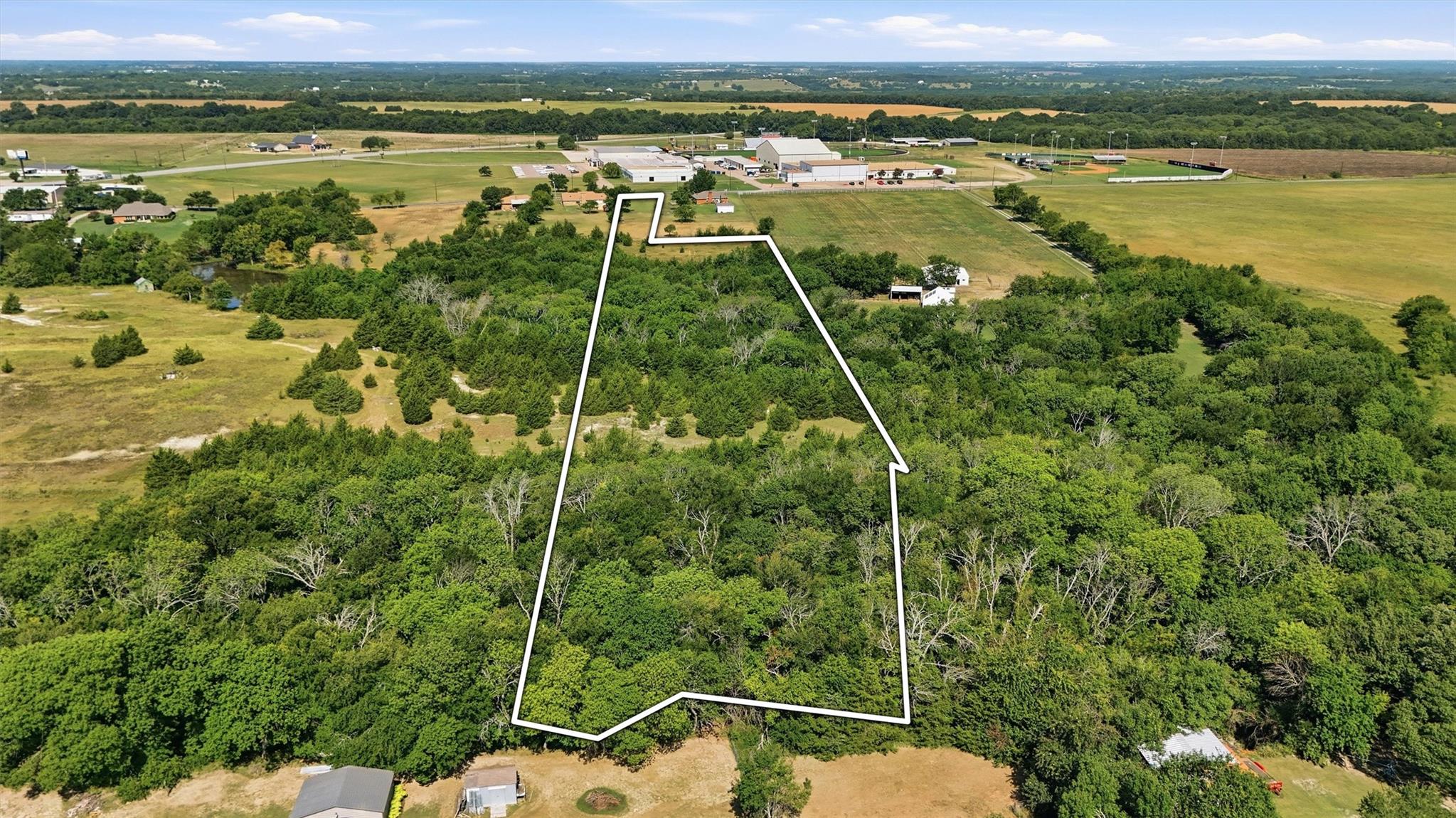 main property photo 13