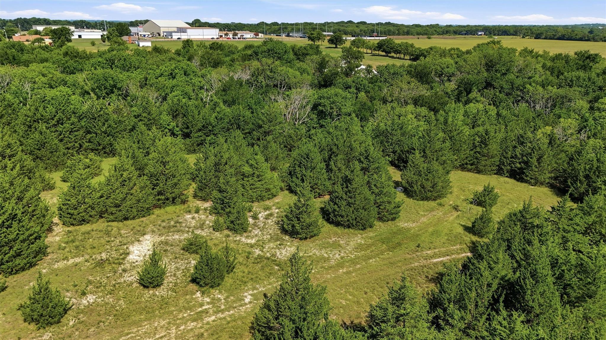 main property photo 18