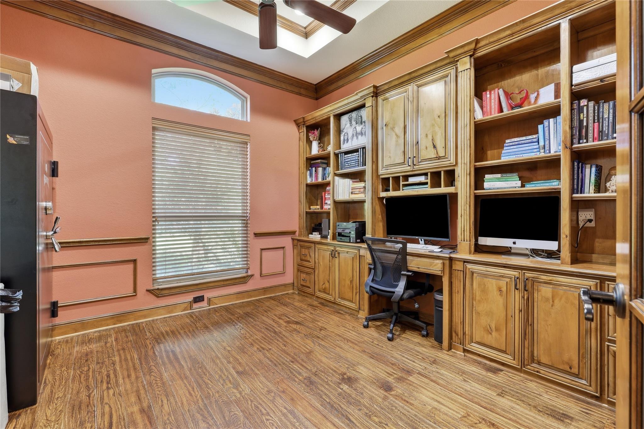 main property photo 7