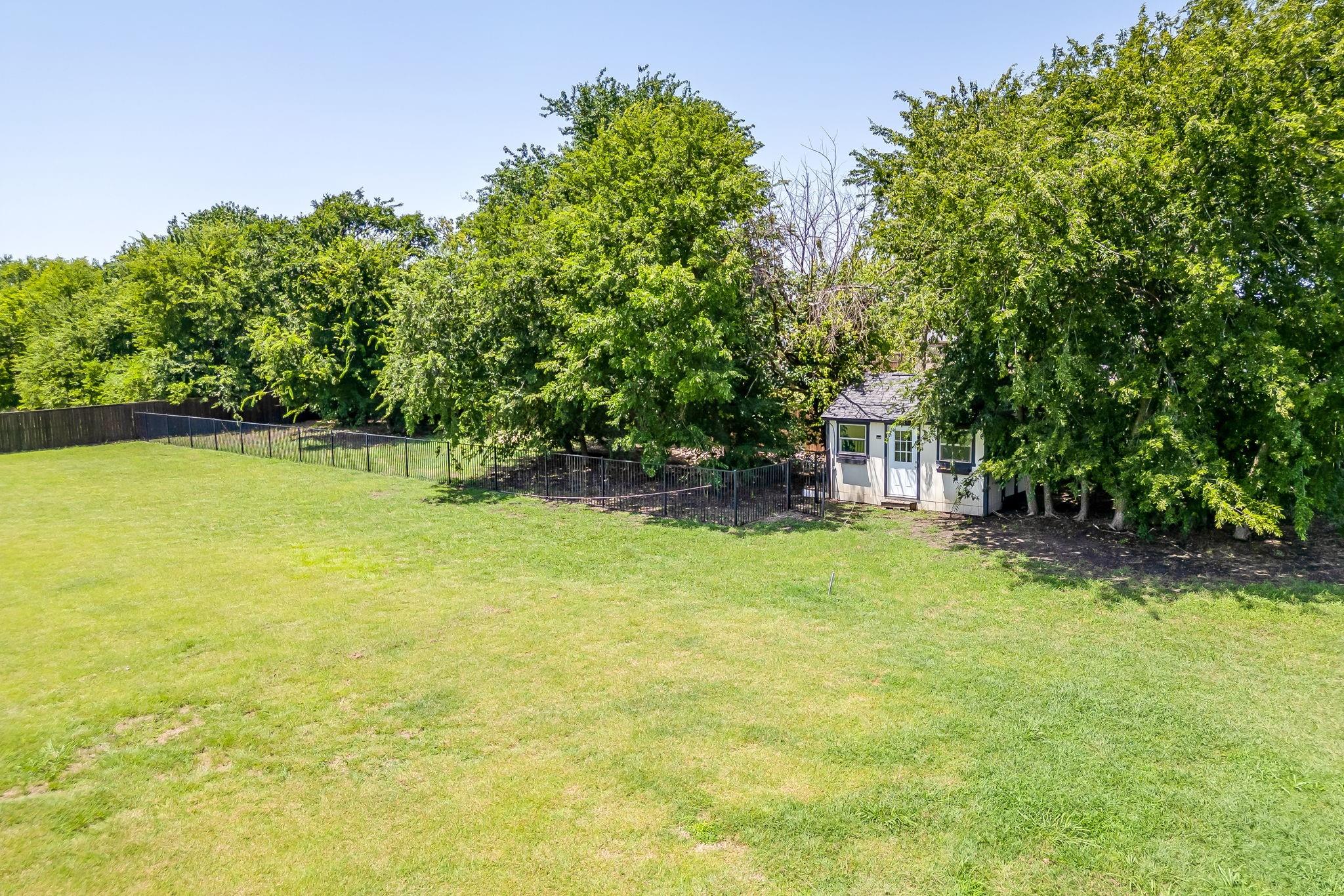 main property photo 39