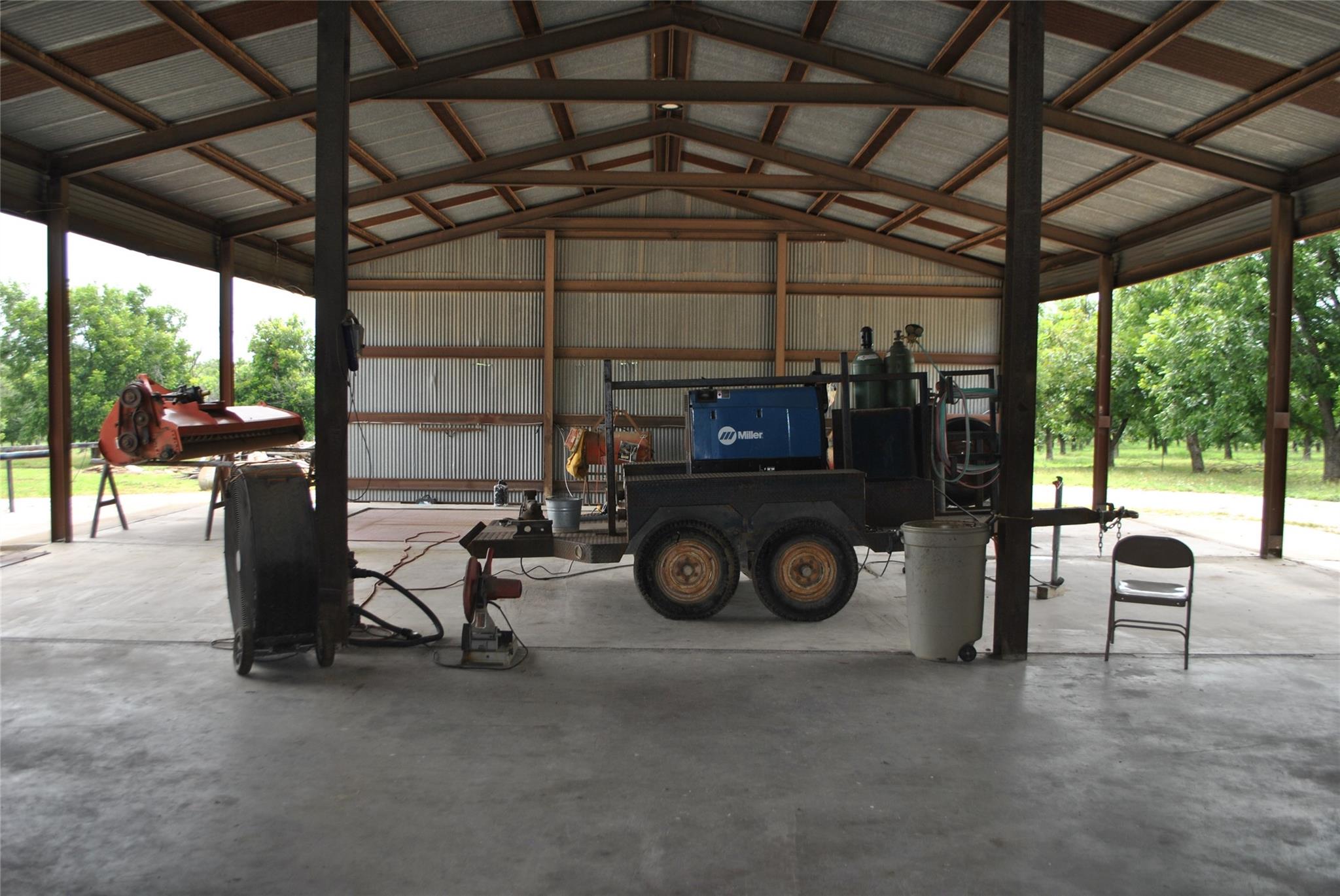 main property photo 24