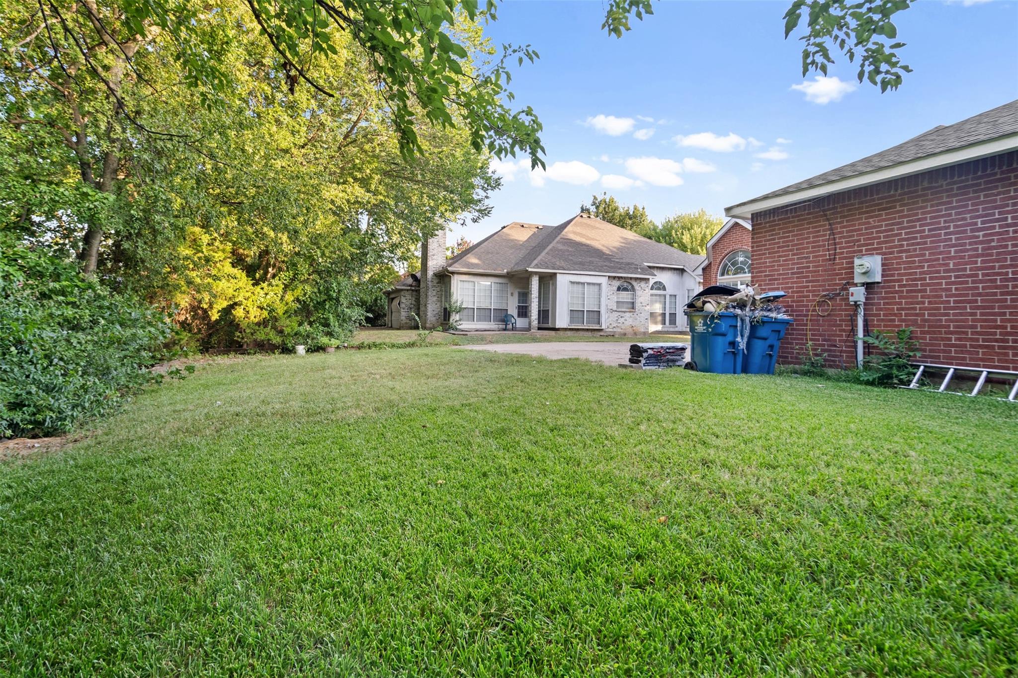 main property photo 33