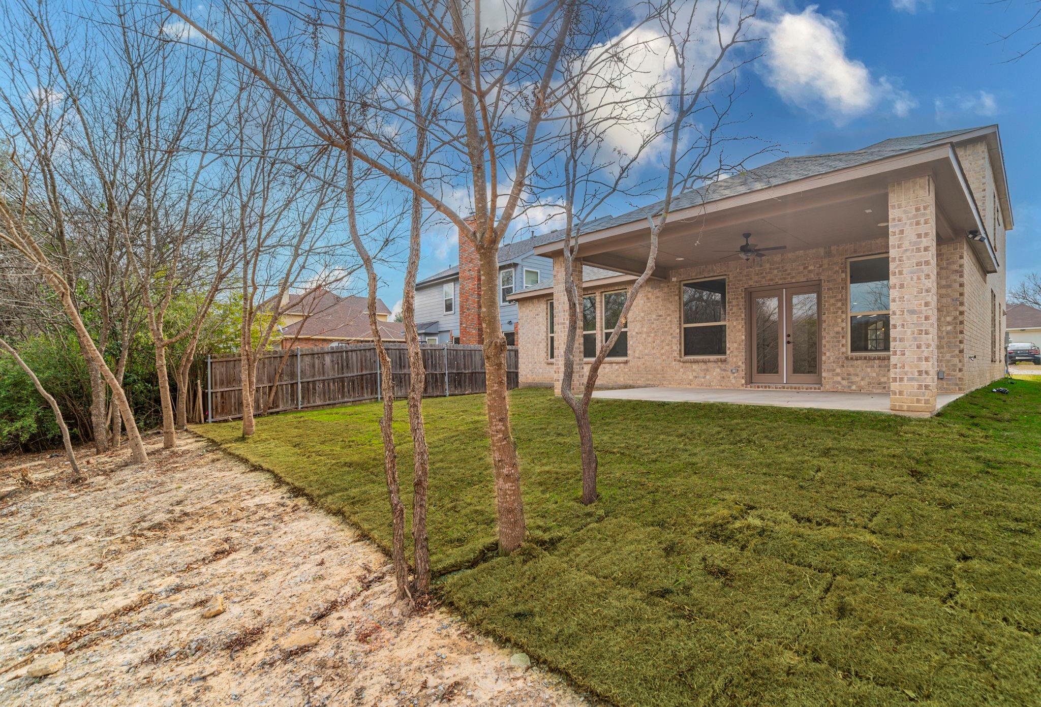 main property photo 30
