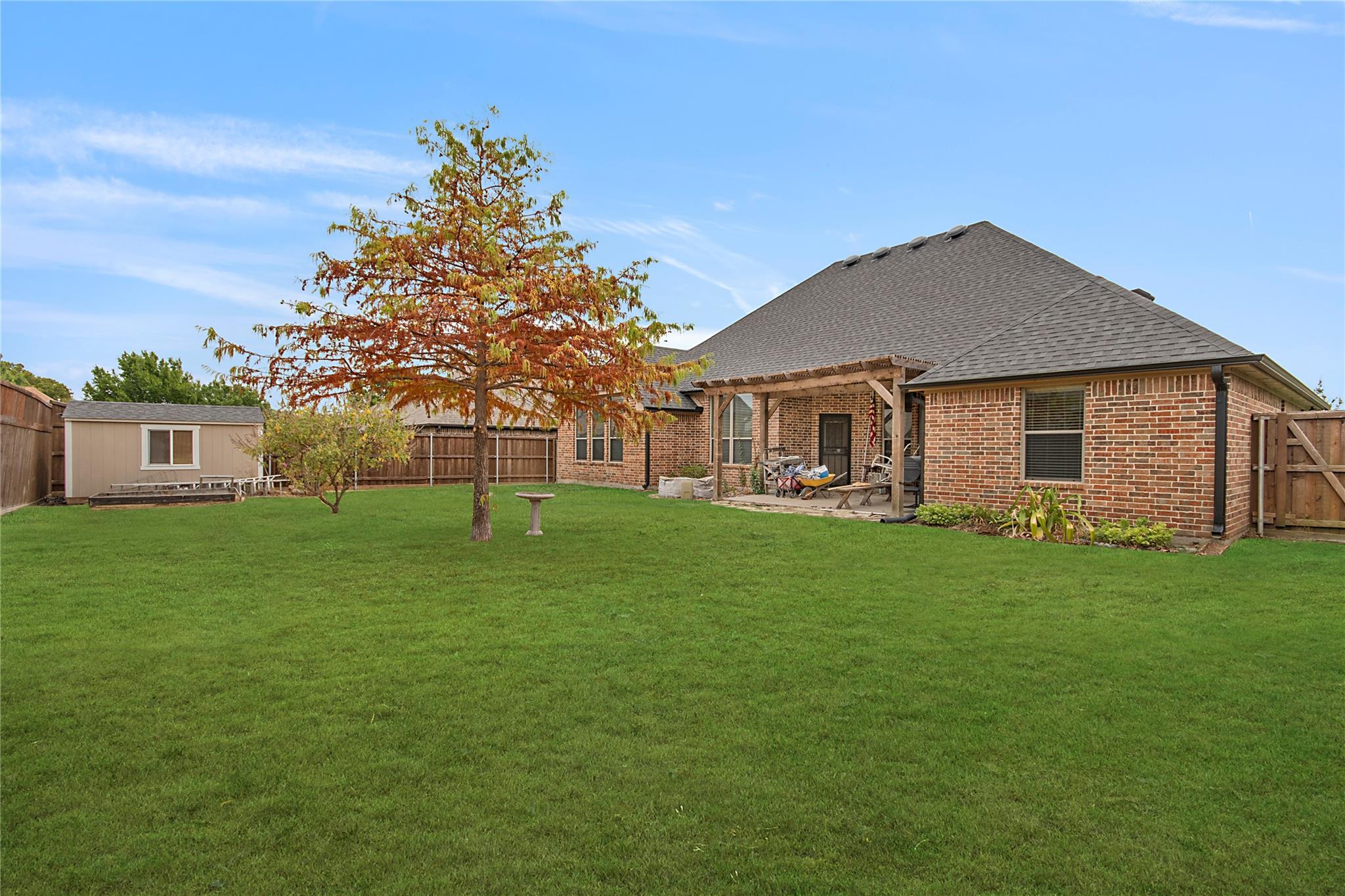 main property photo 34