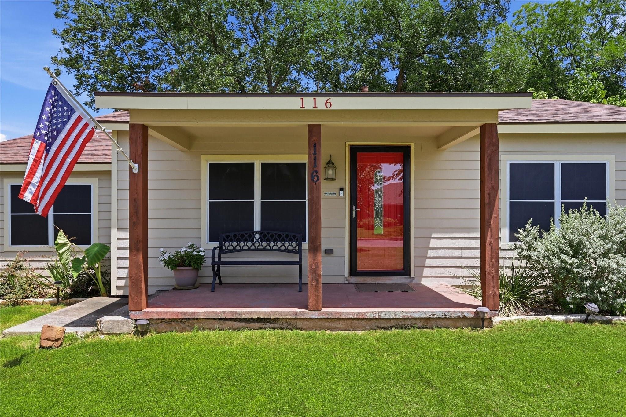 main property photo 3