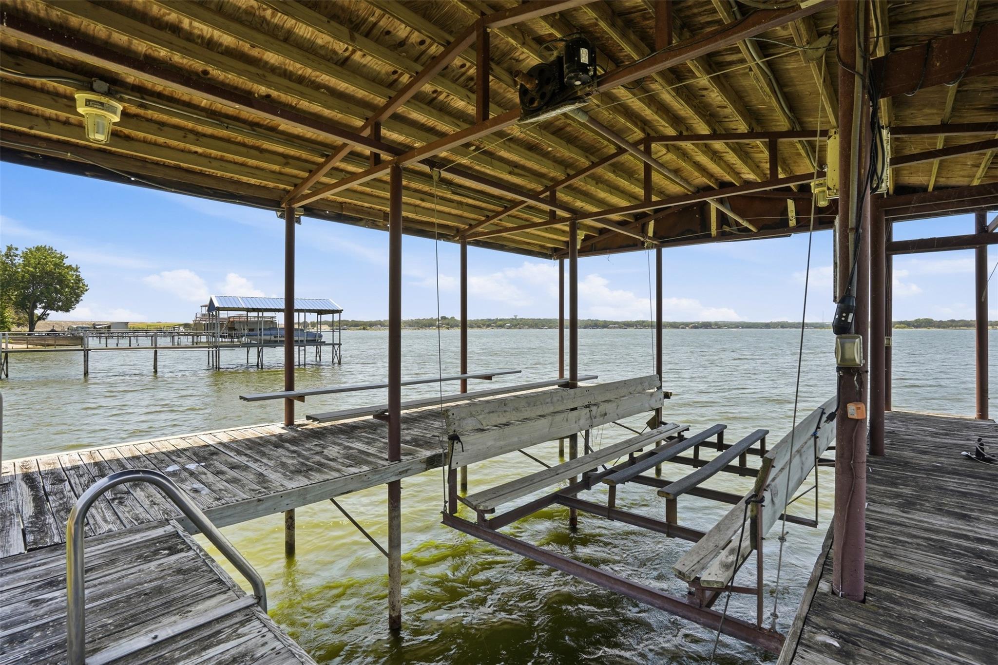 main property photo 14