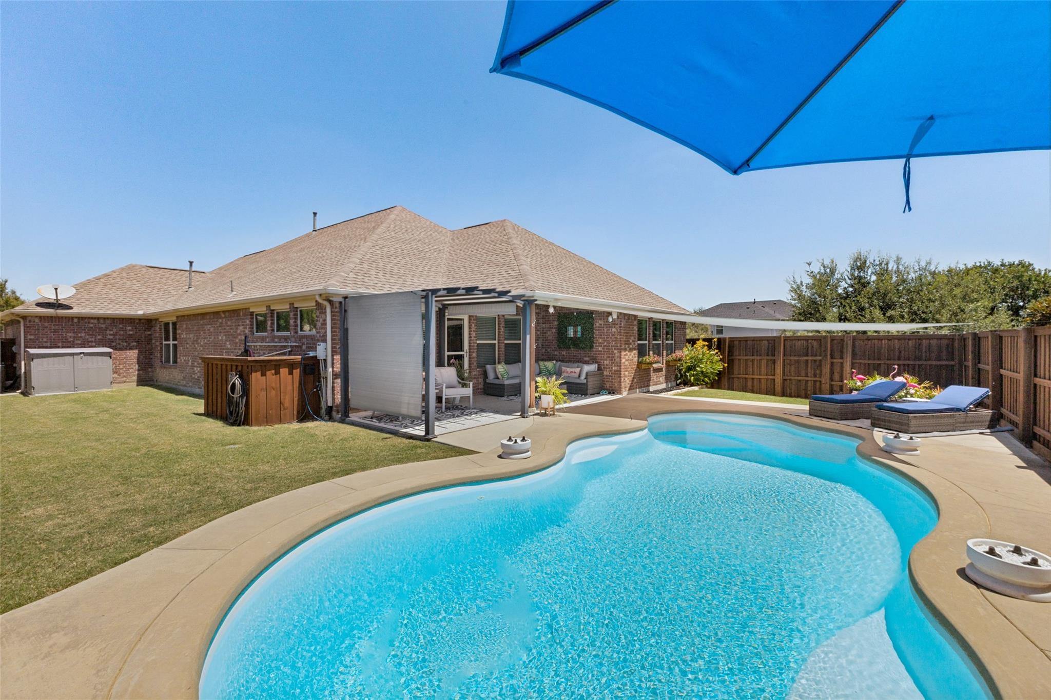 main property photo 26