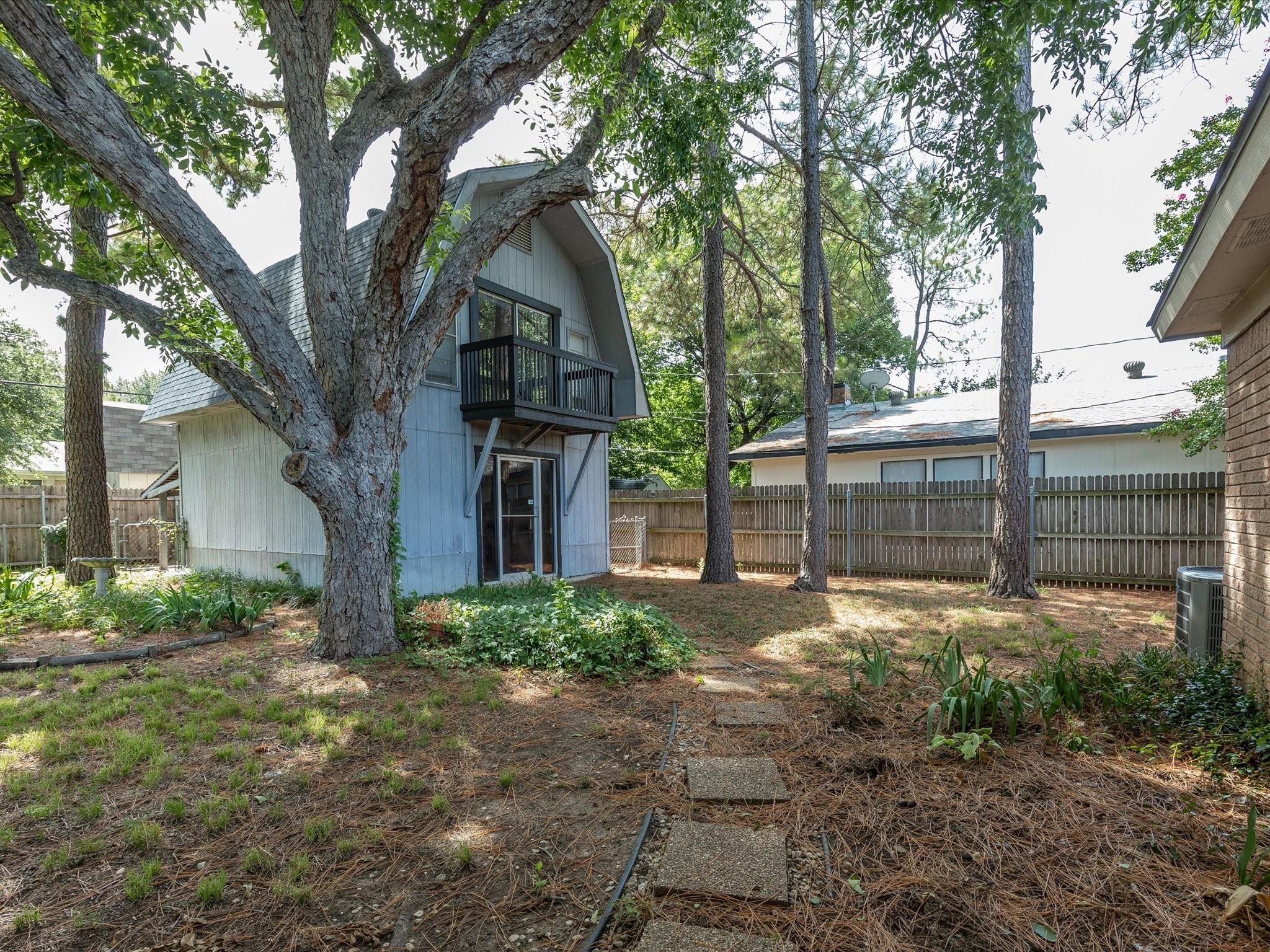 main property photo 31