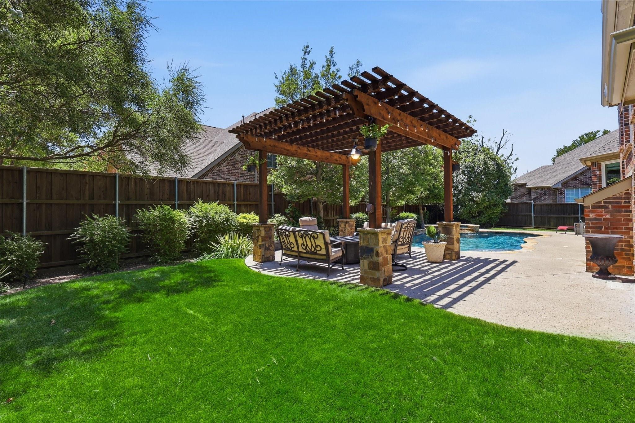 main property photo 20