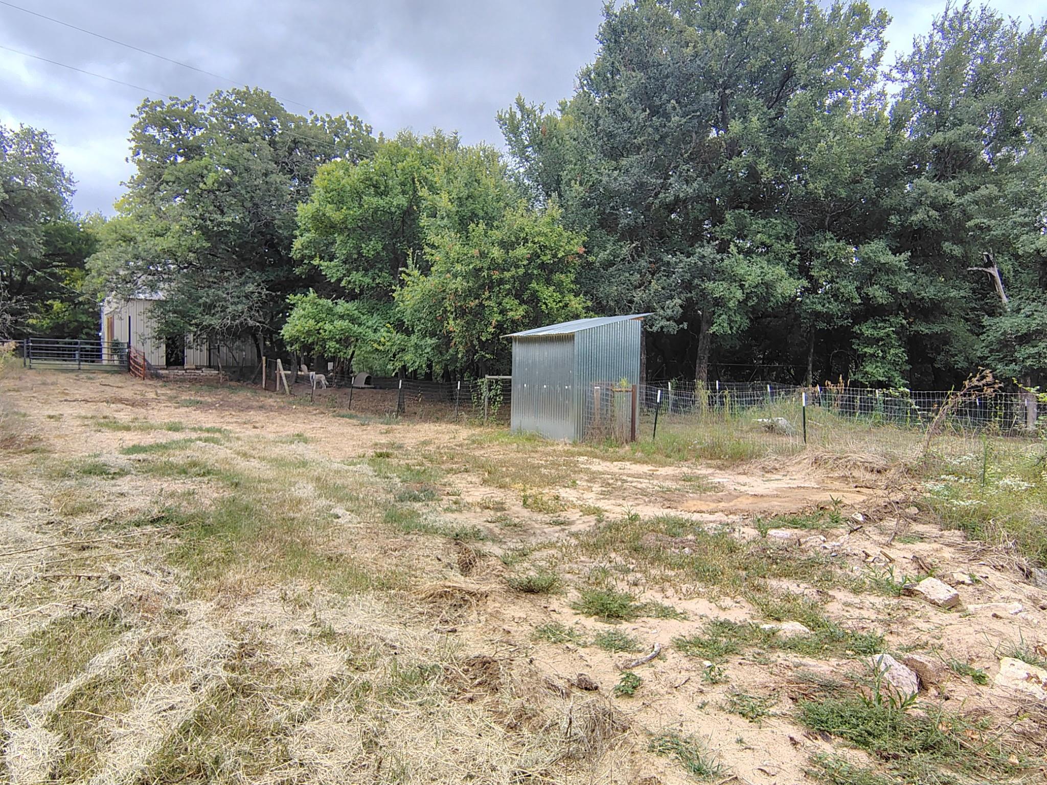 main property photo 11