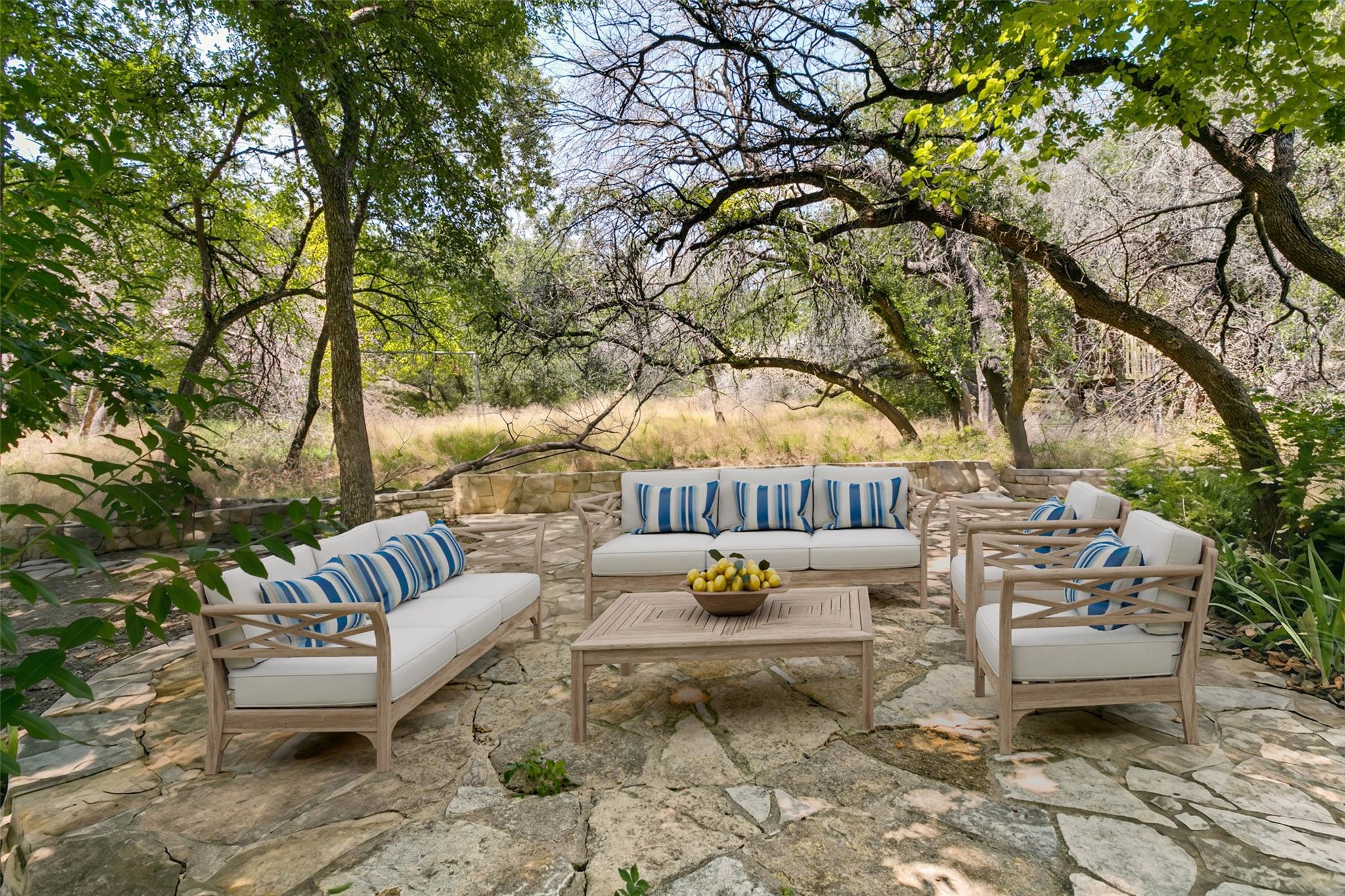 main property photo 30