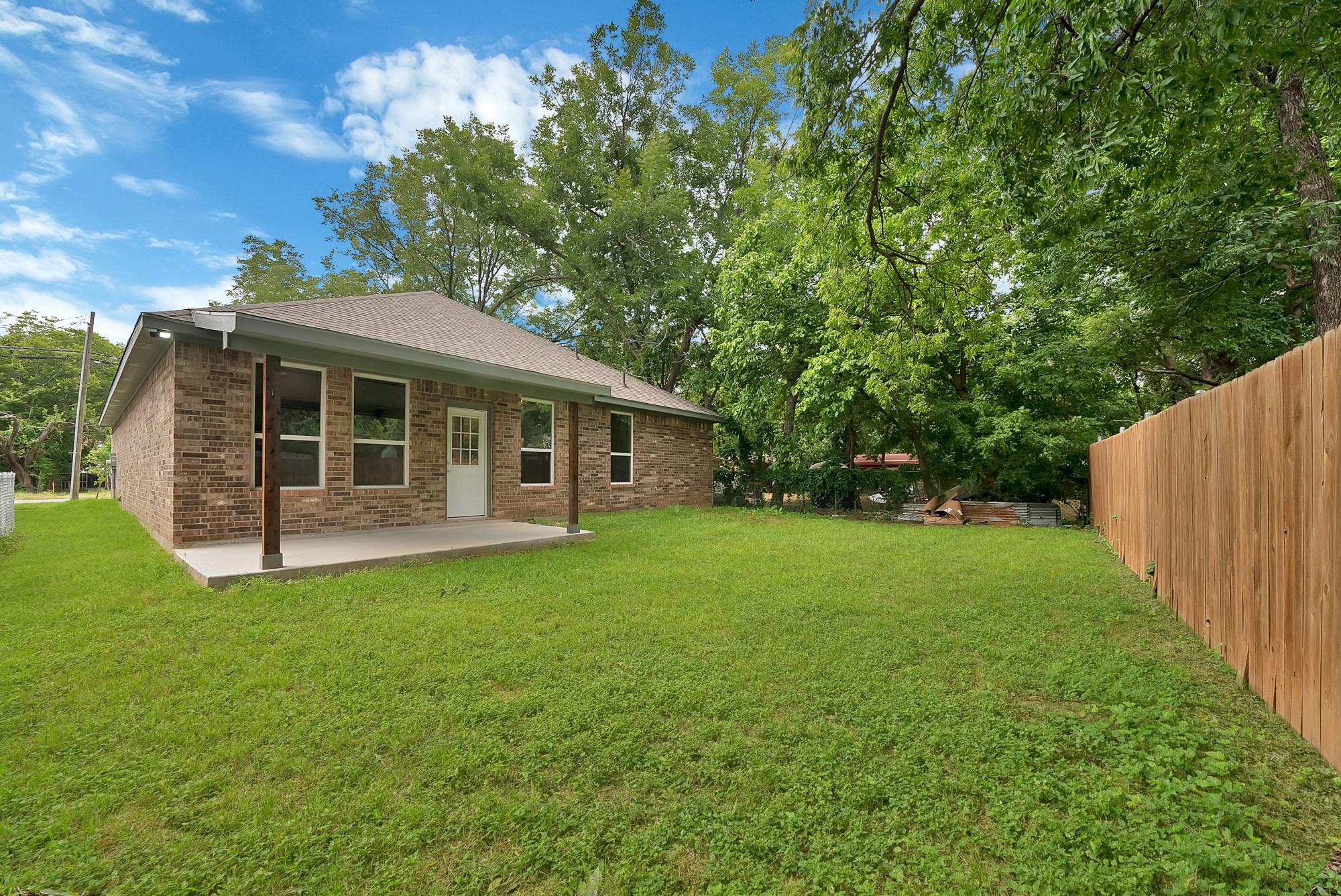 main property photo 6