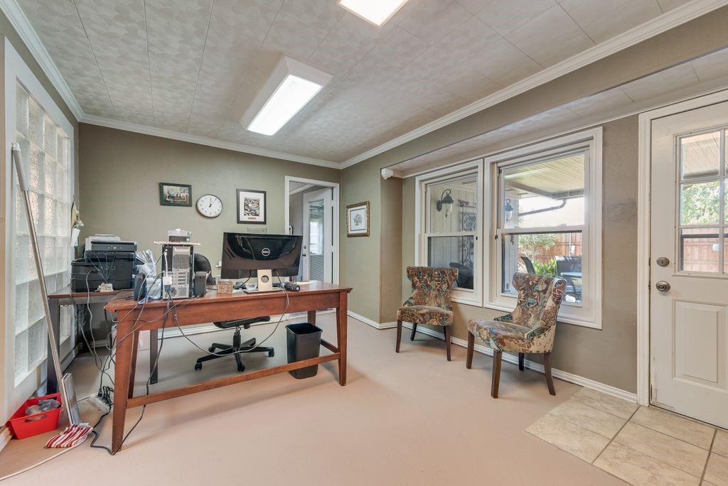 main property photo 31
