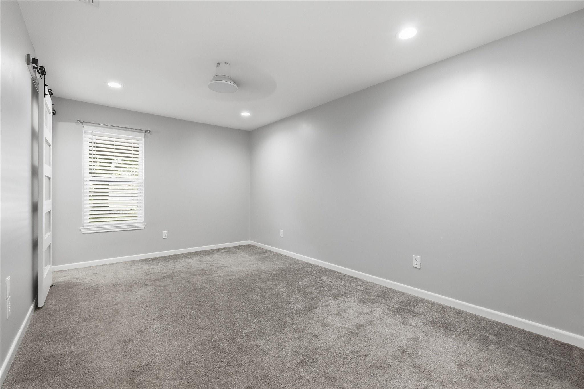 property viewer photo 22