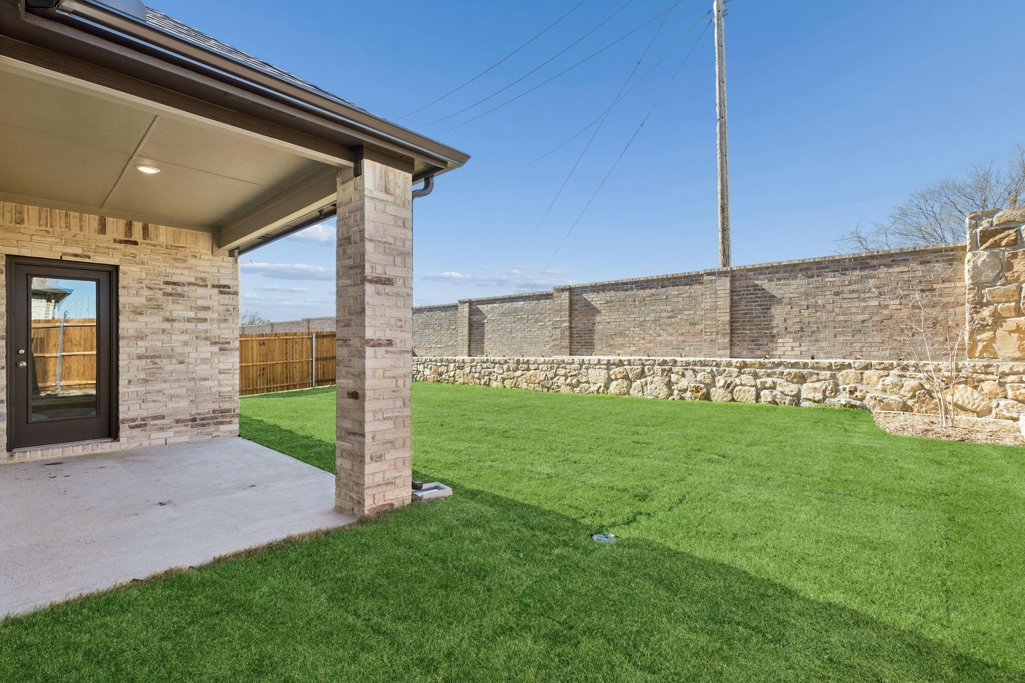 main property photo 33