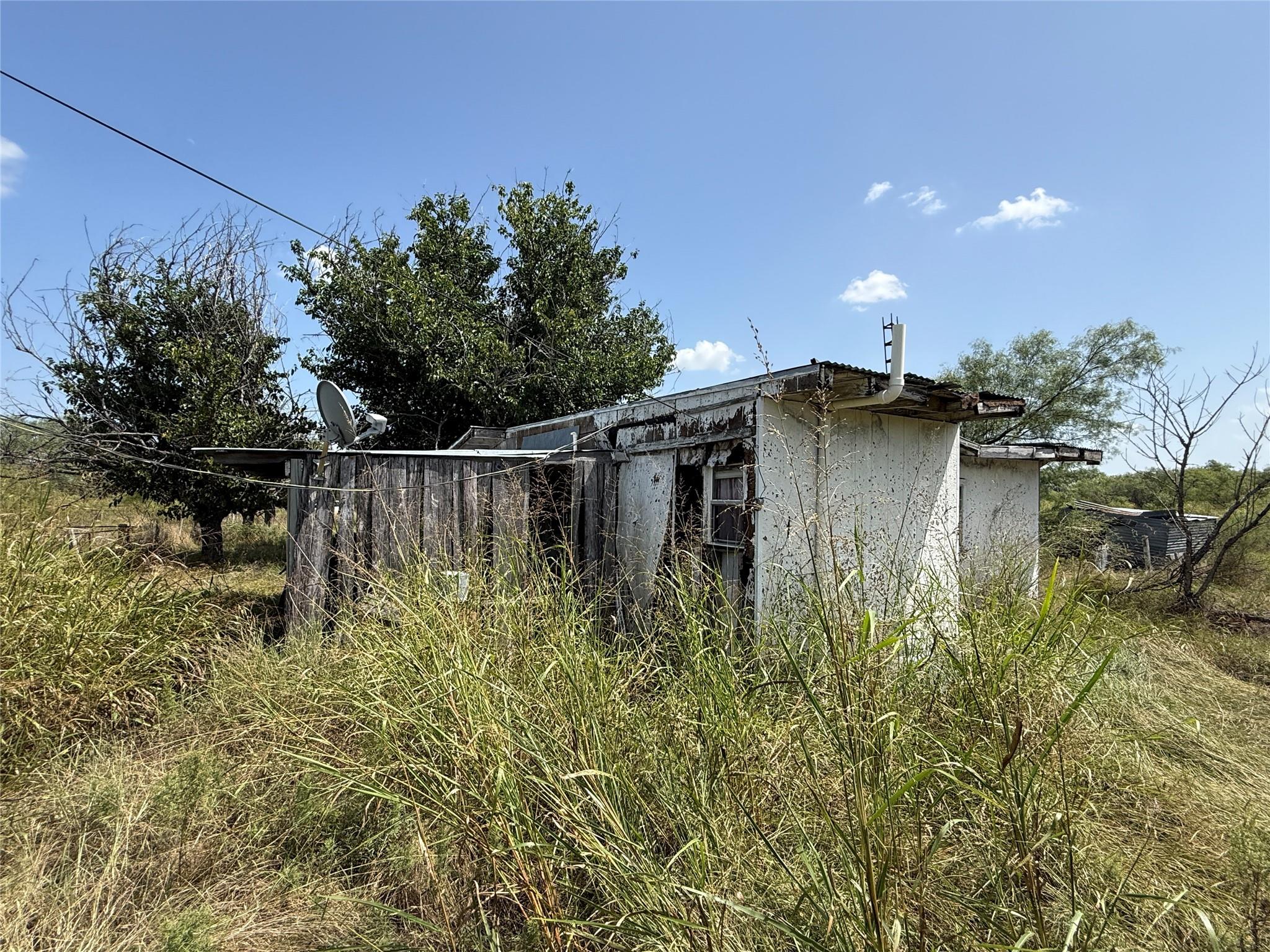 main property photo 13