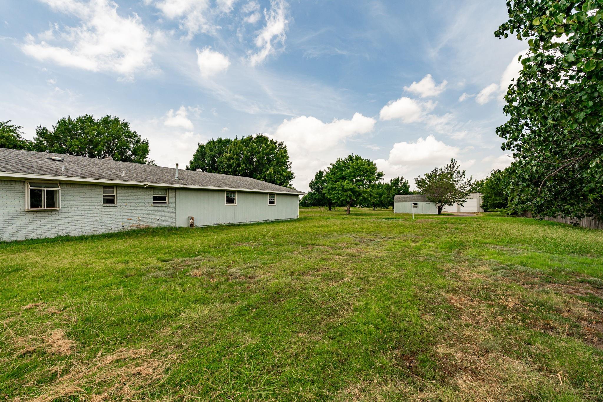 main property photo 25