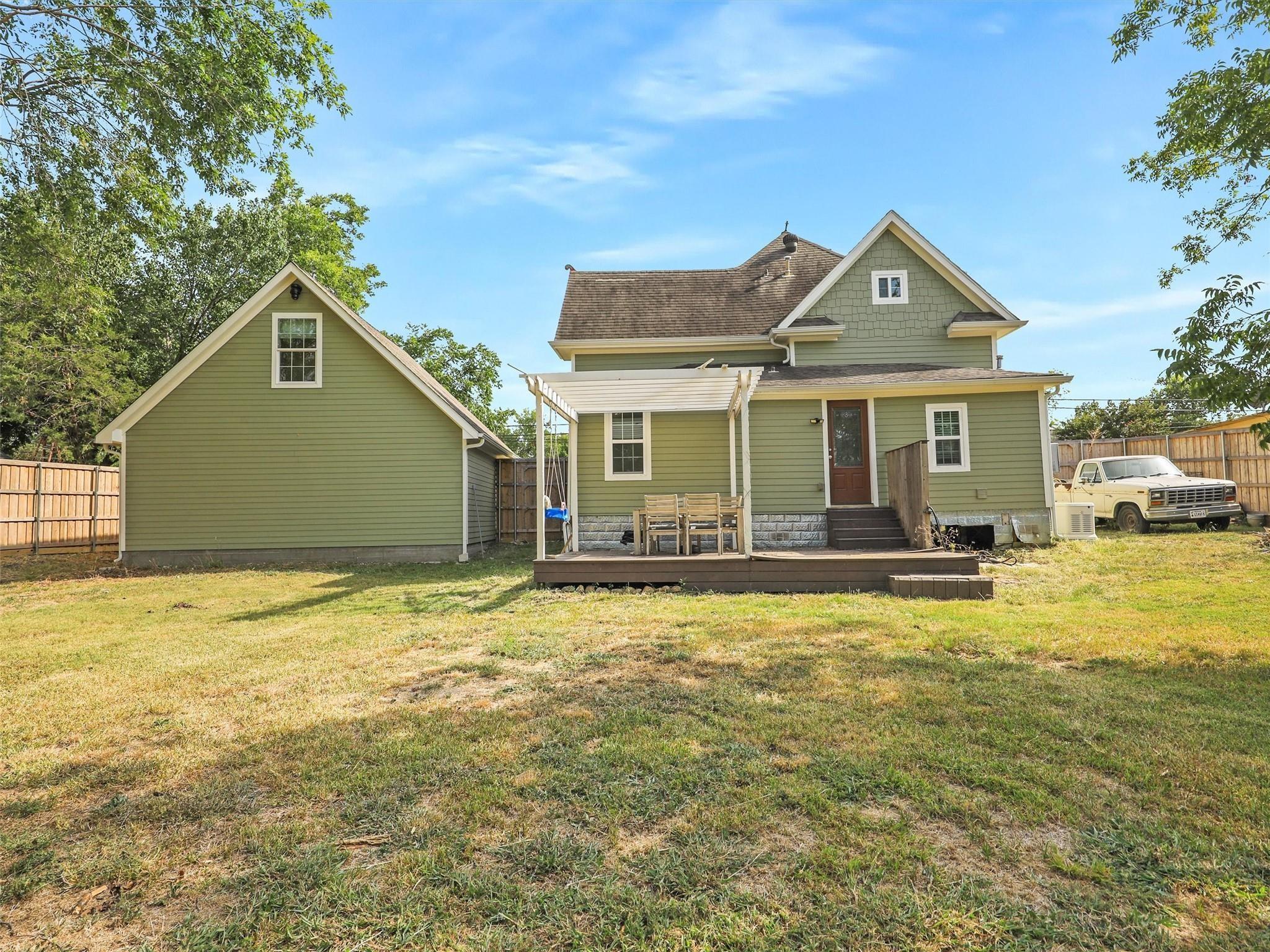main property photo 23