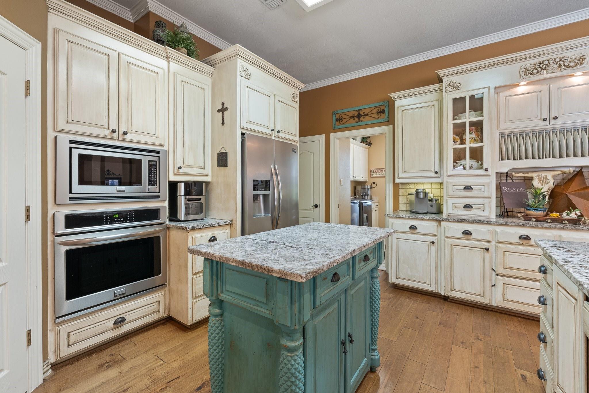 main property photo 19