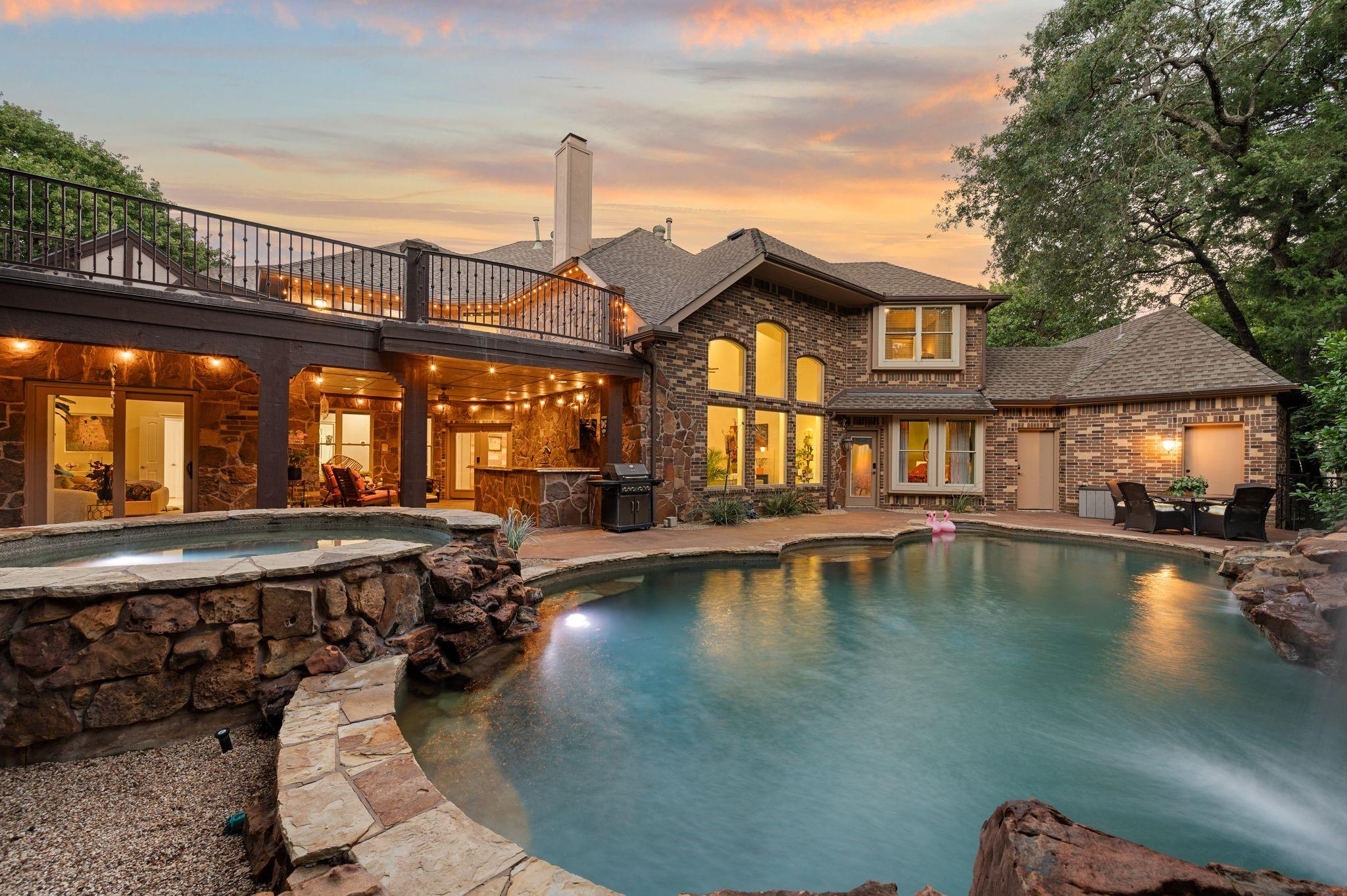 main property photo 36