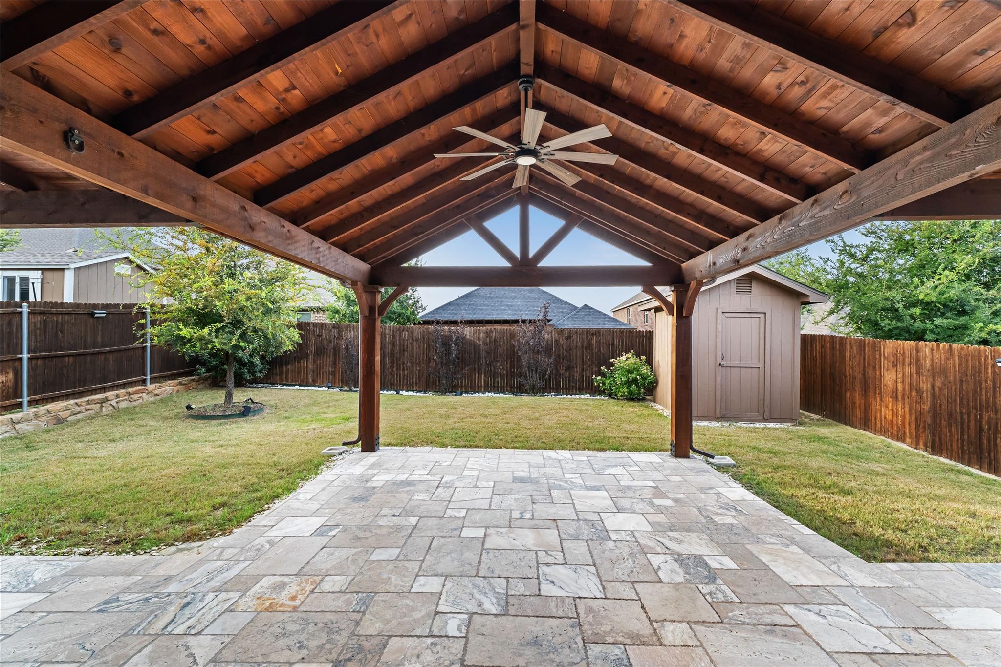 main property photo 19