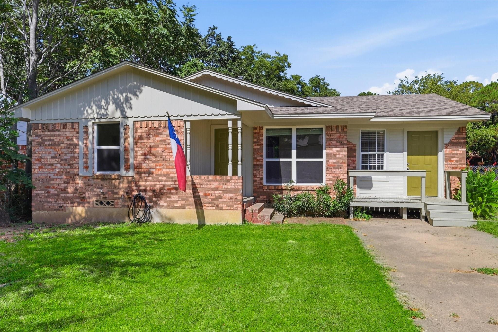 main property photo 3