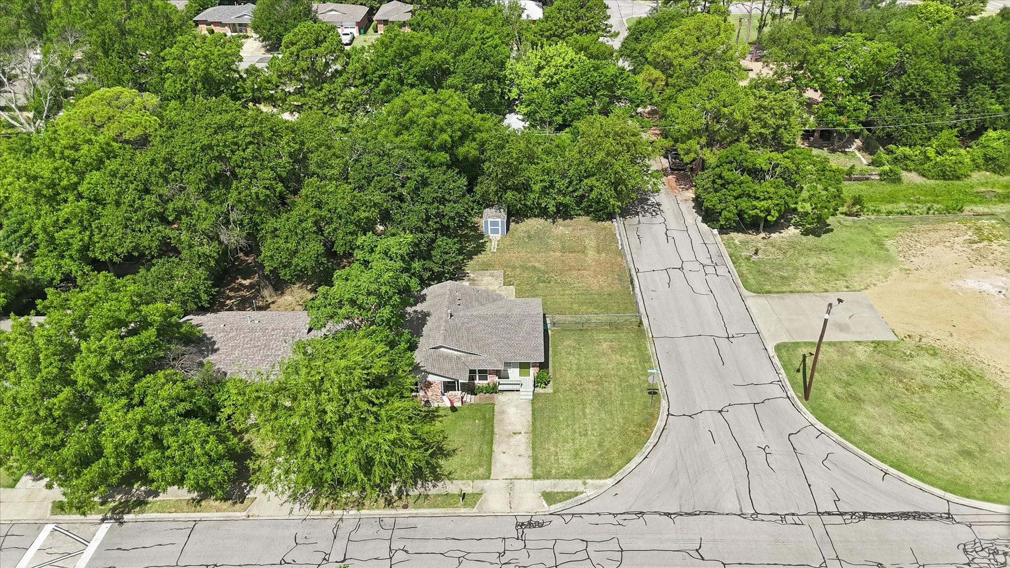 main property photo 36