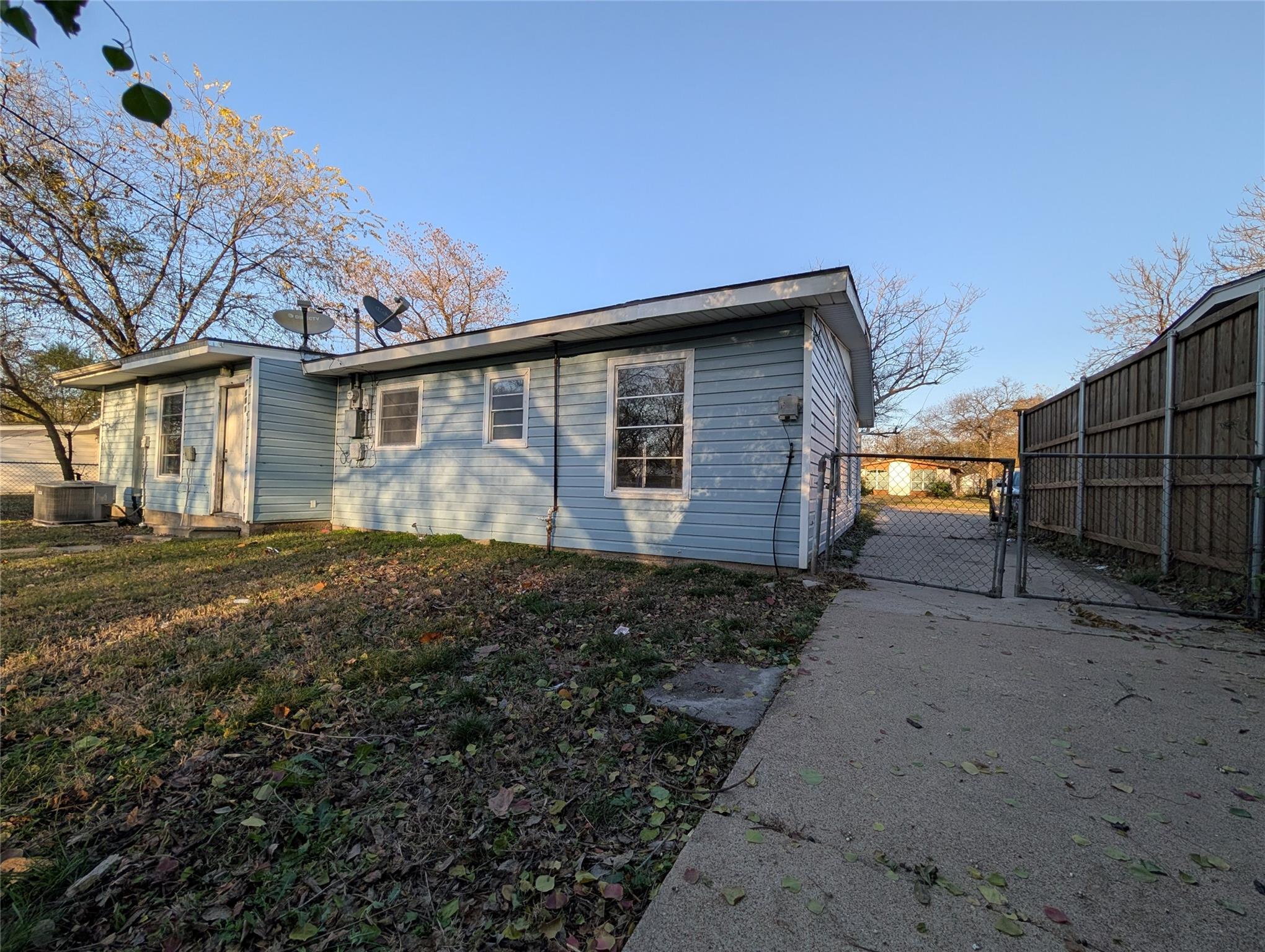 main property photo 20