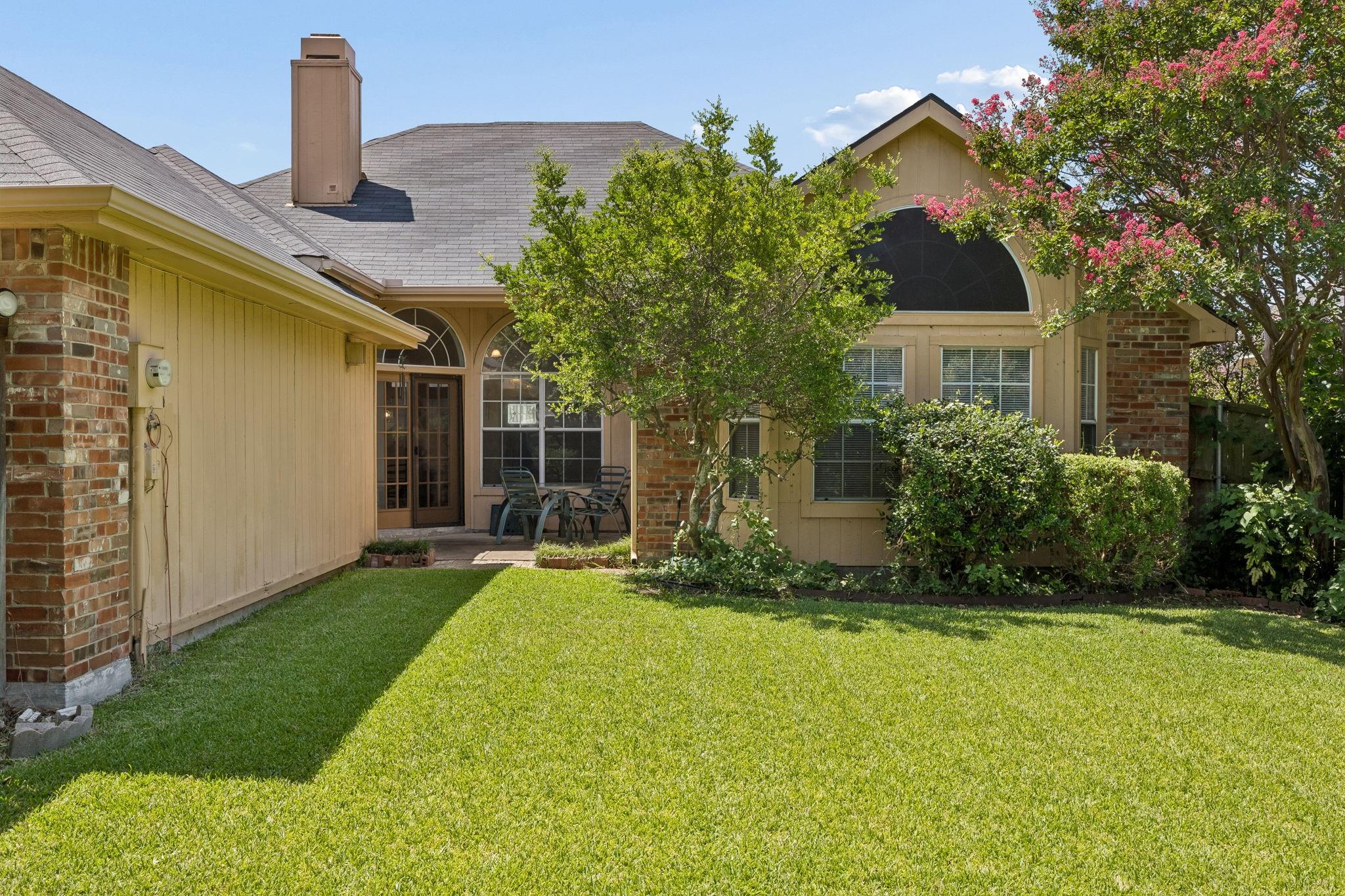 main property photo 15