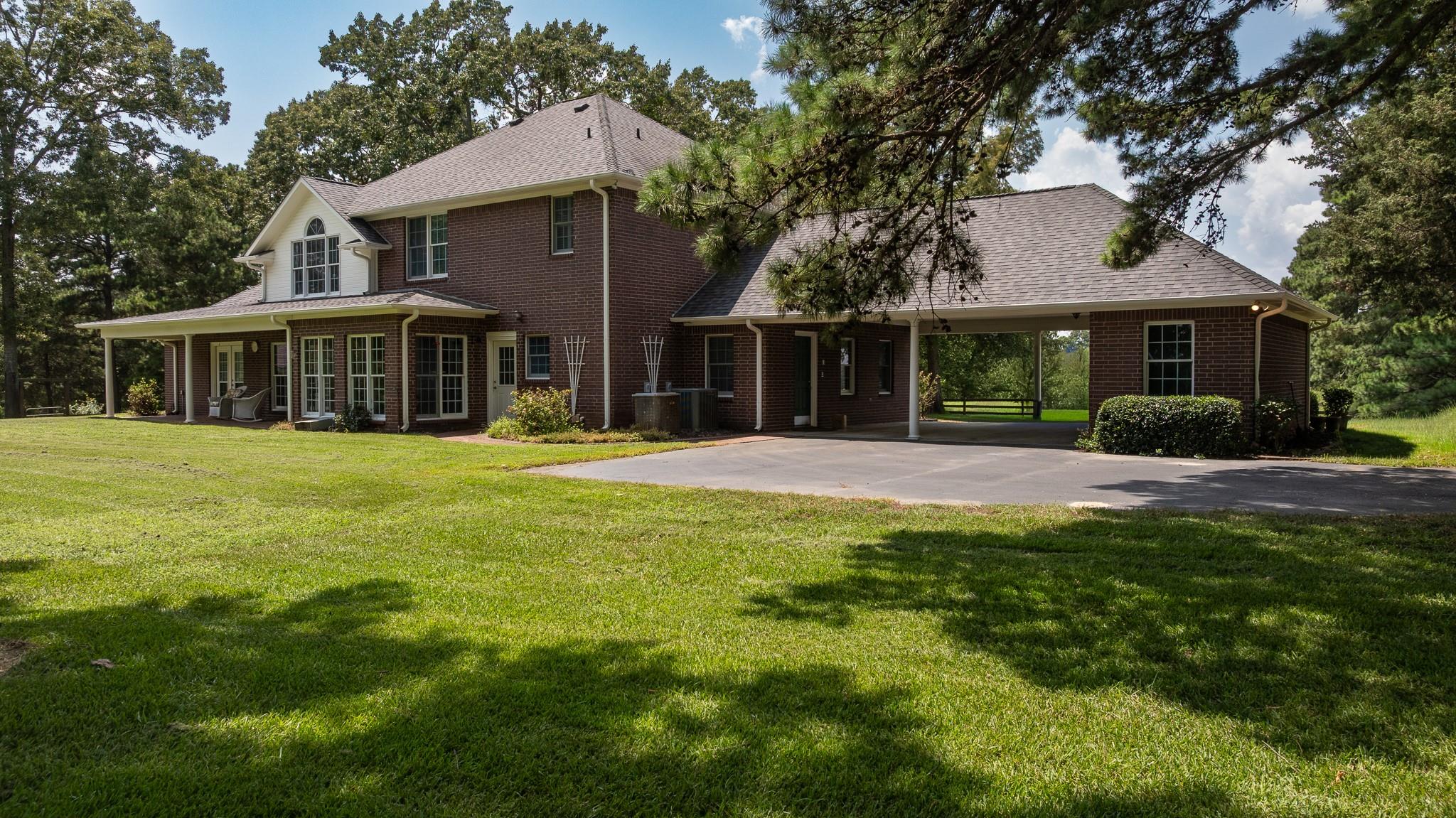main property photo 10