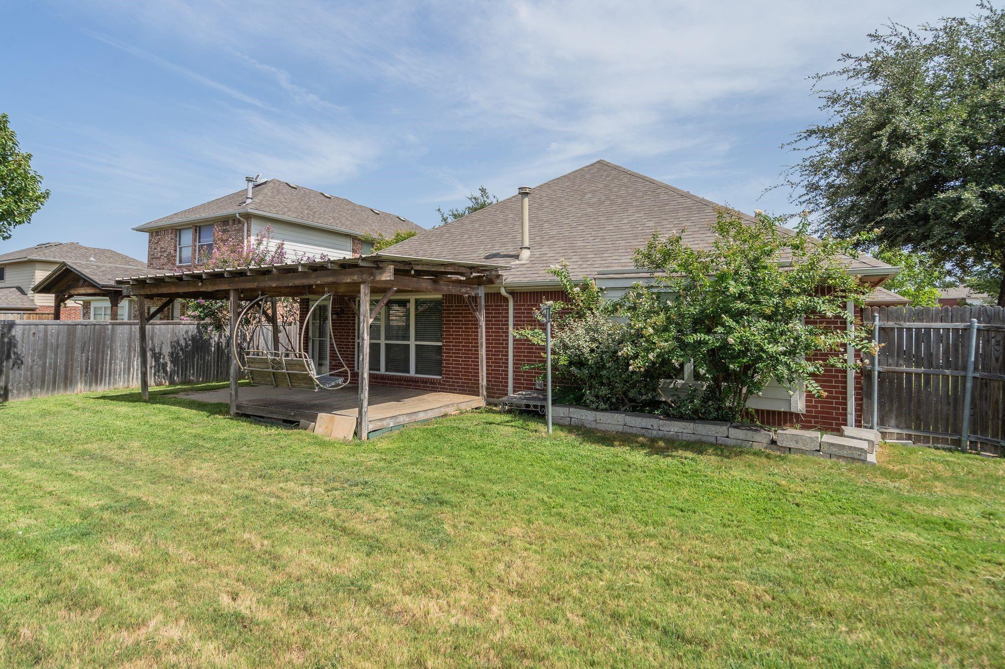 main property photo 27