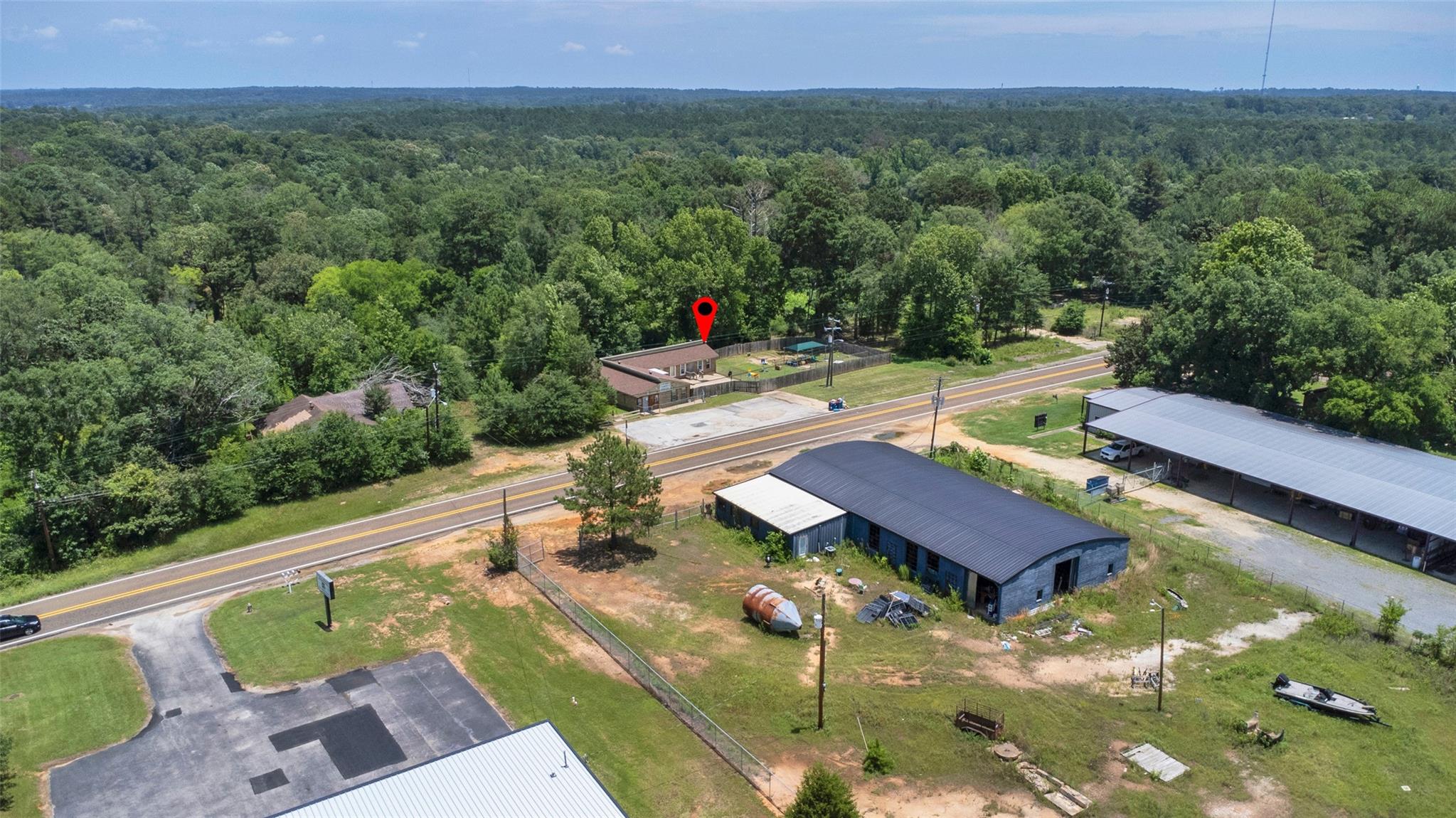 main property photo 28