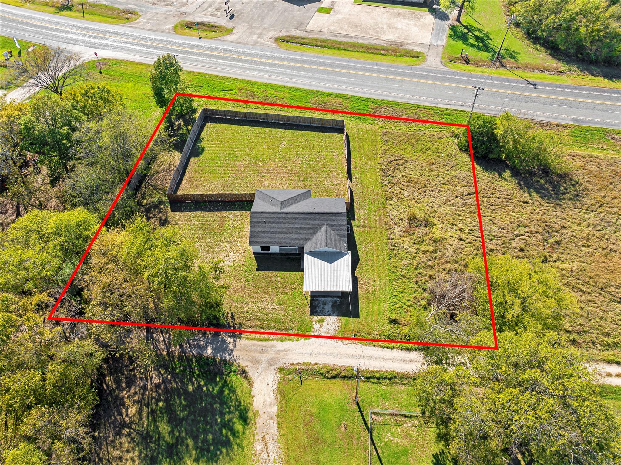 main property photo 27