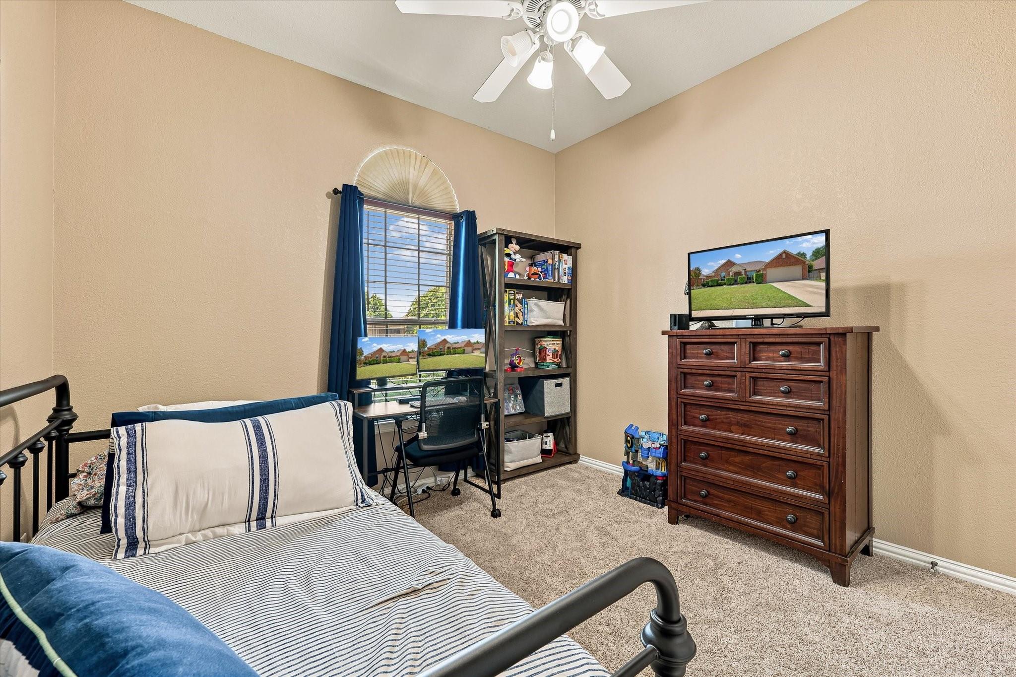 main property photo 15