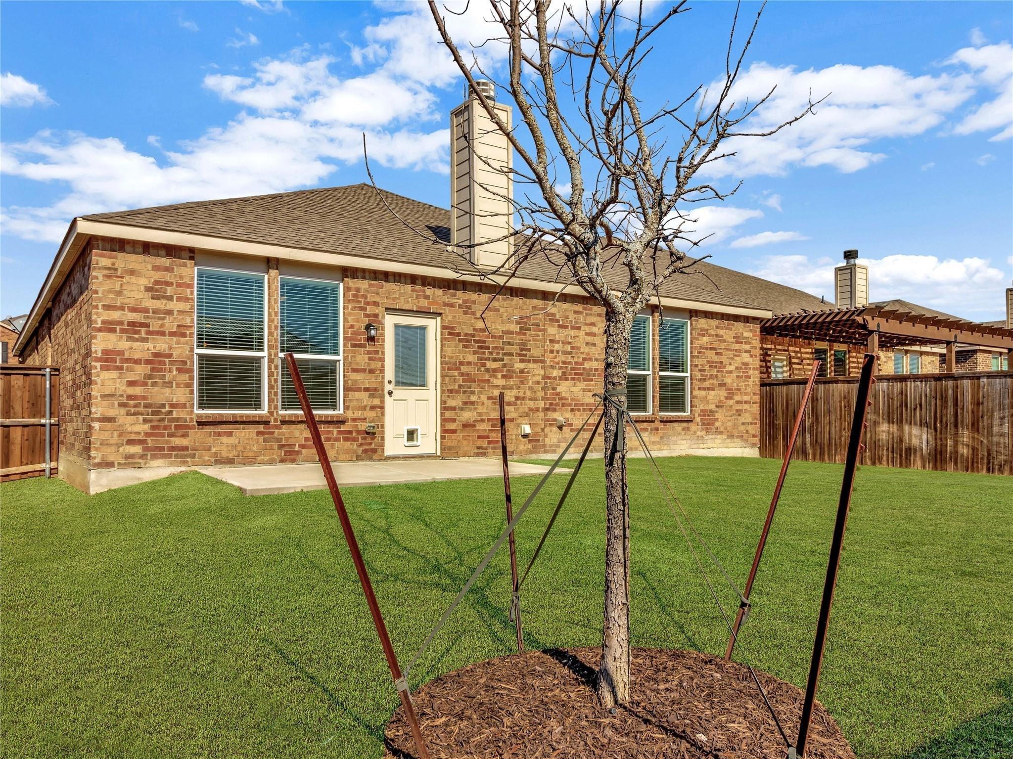 main property photo 22