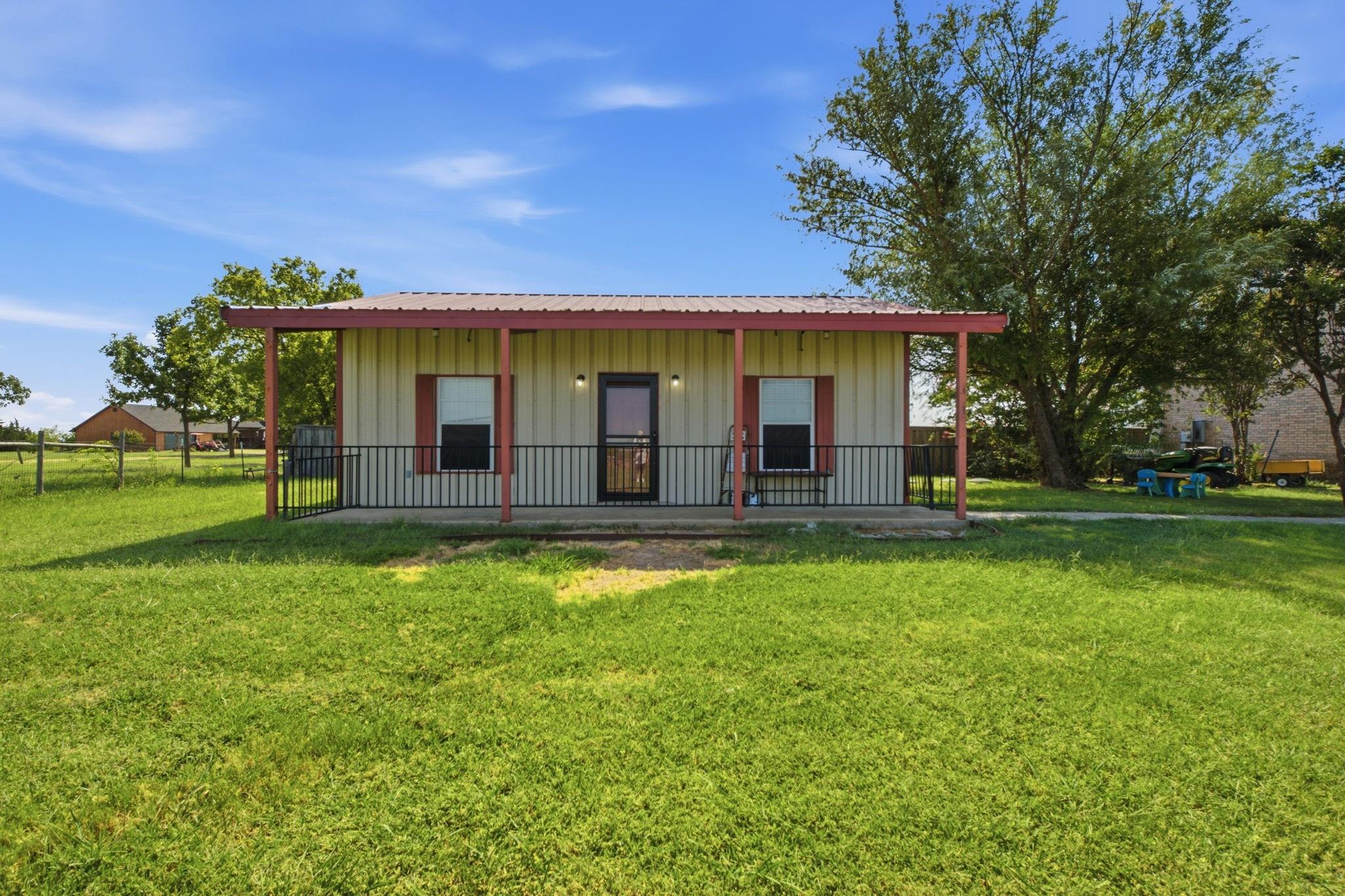 main property photo 31