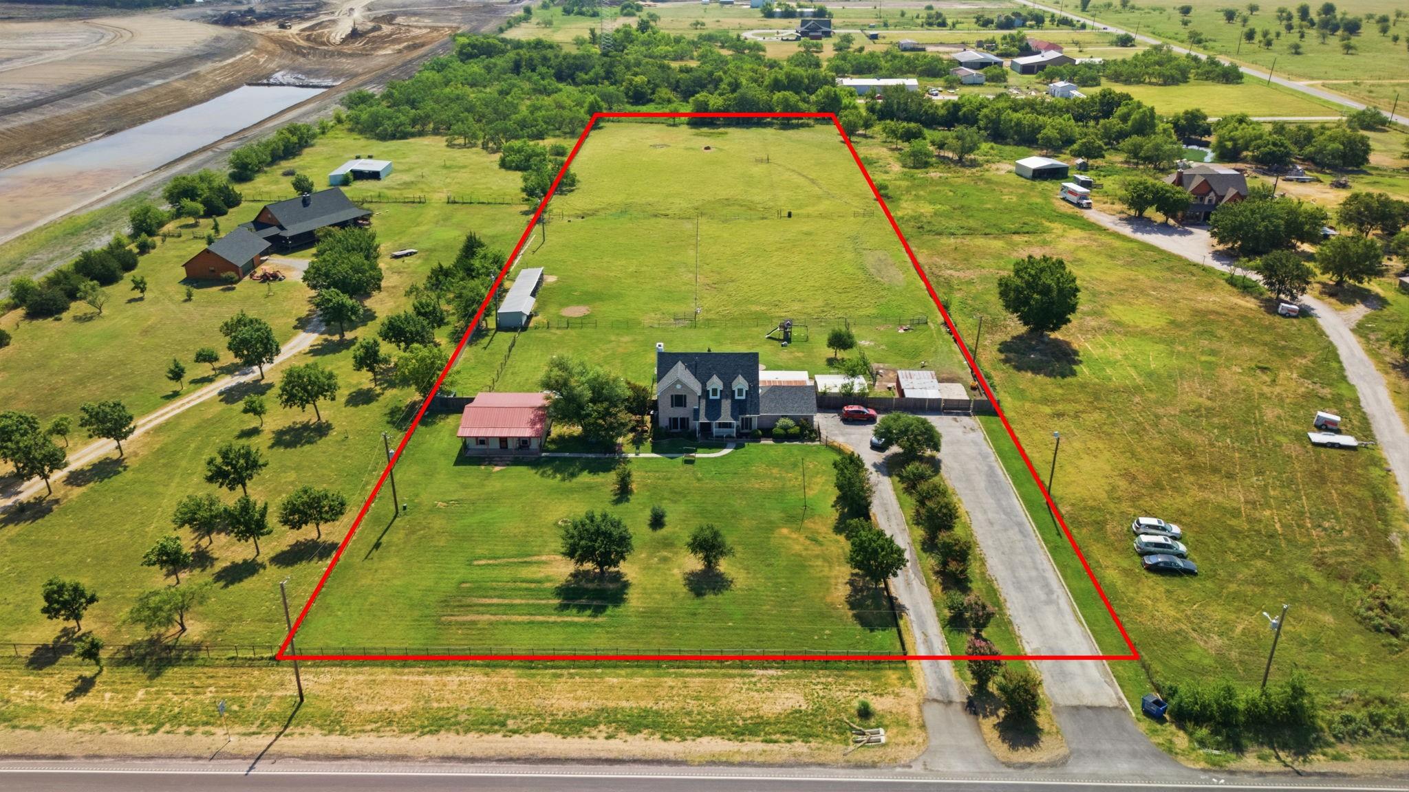 main property photo 5