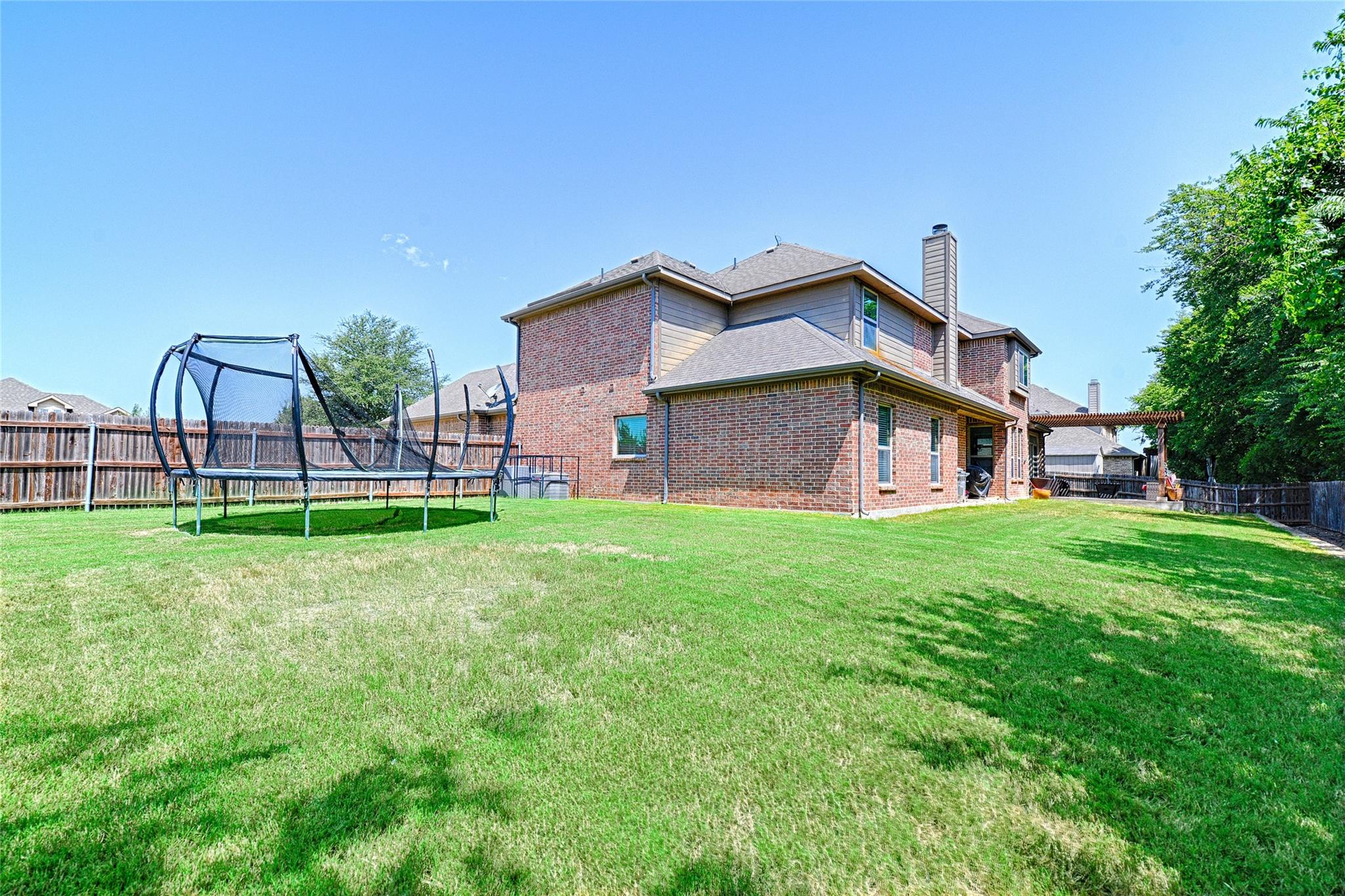 main property photo 36