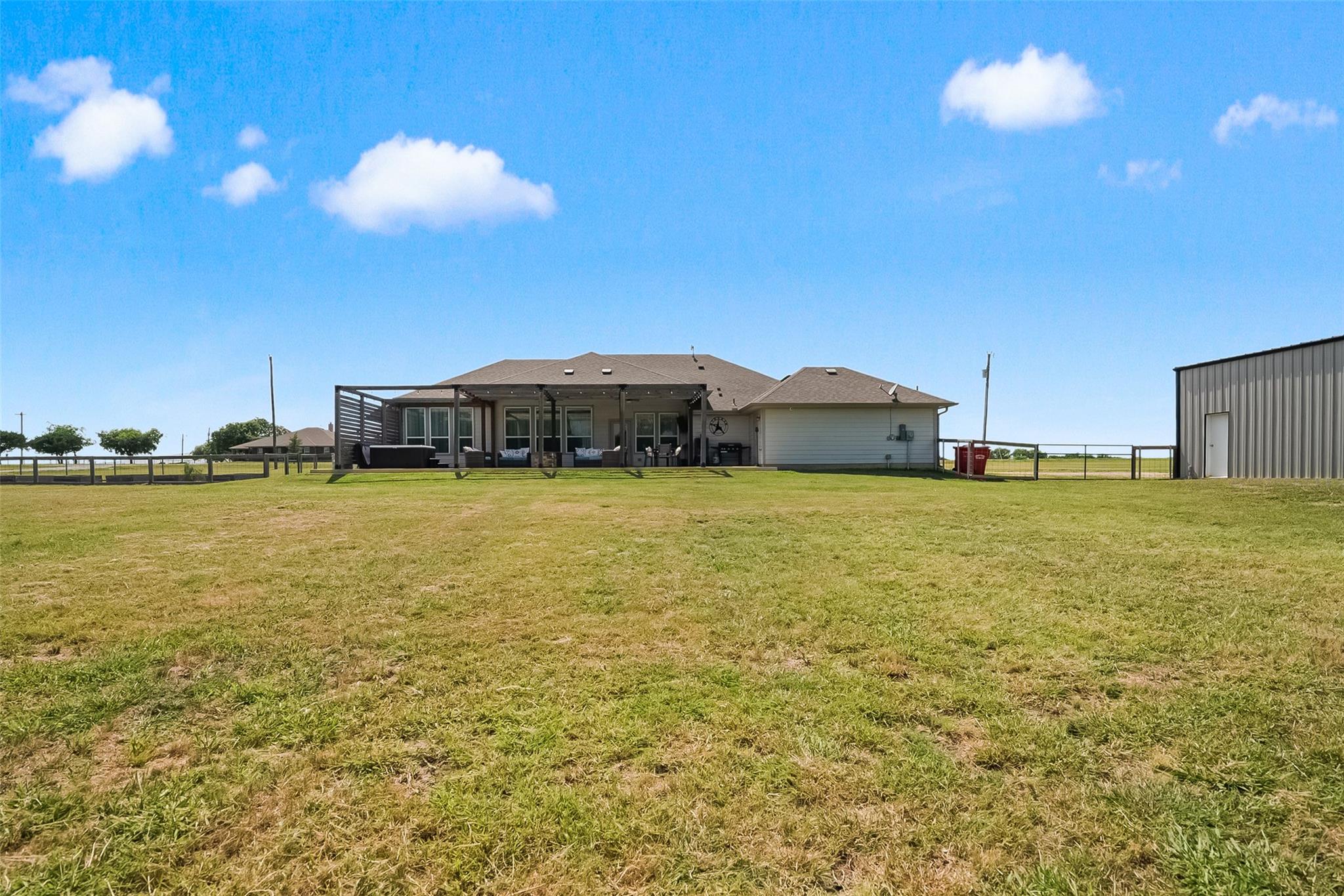 main property photo 38