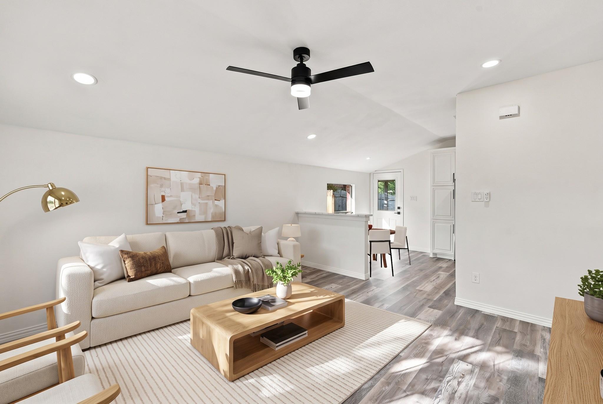 property viewer photo 2