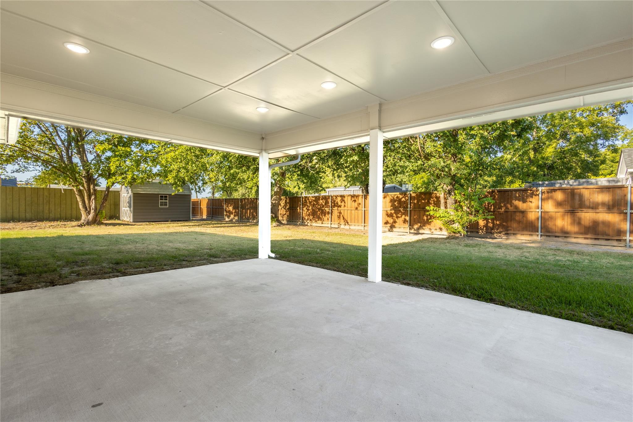 main property photo 7