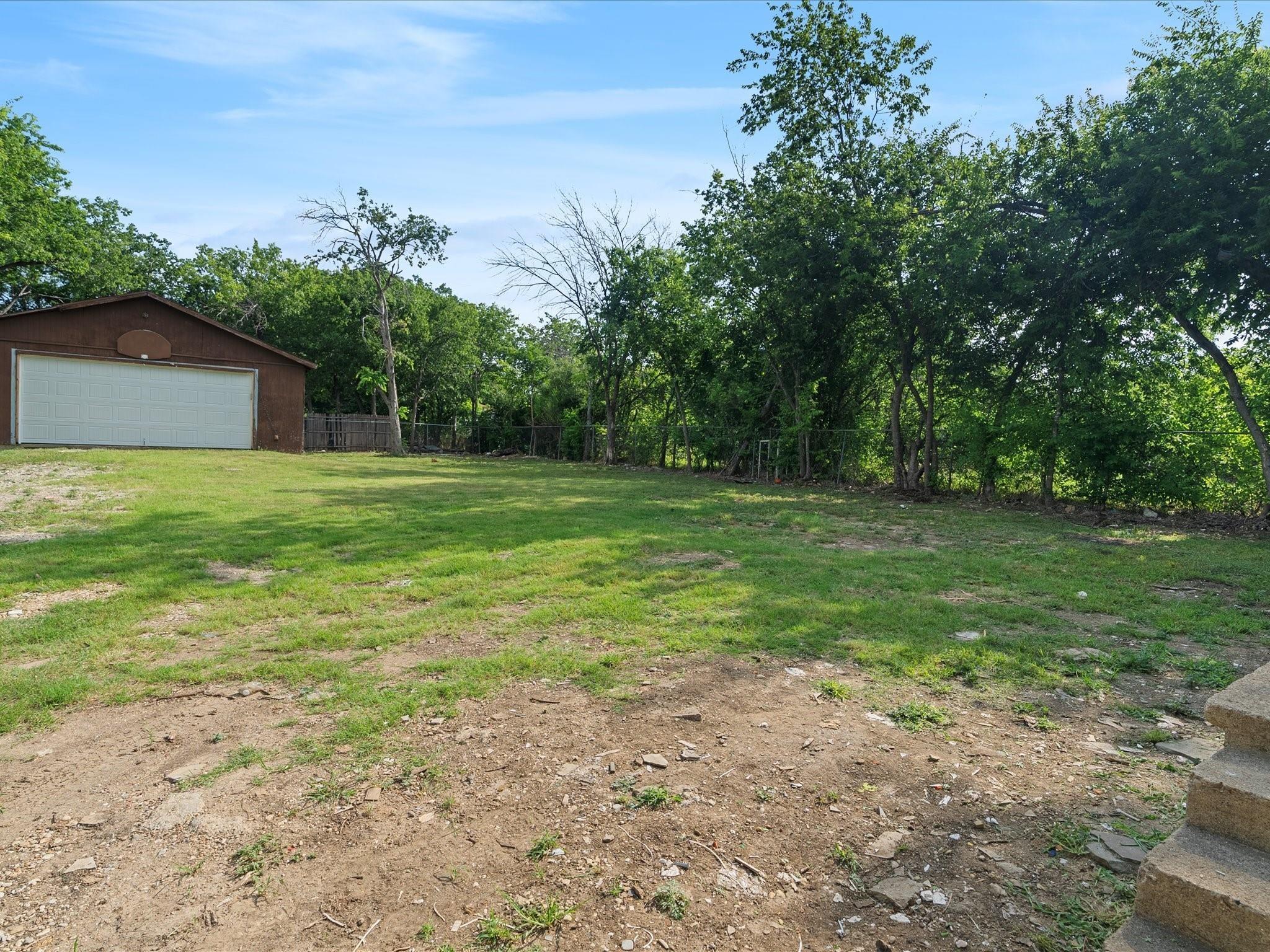 main property photo 20