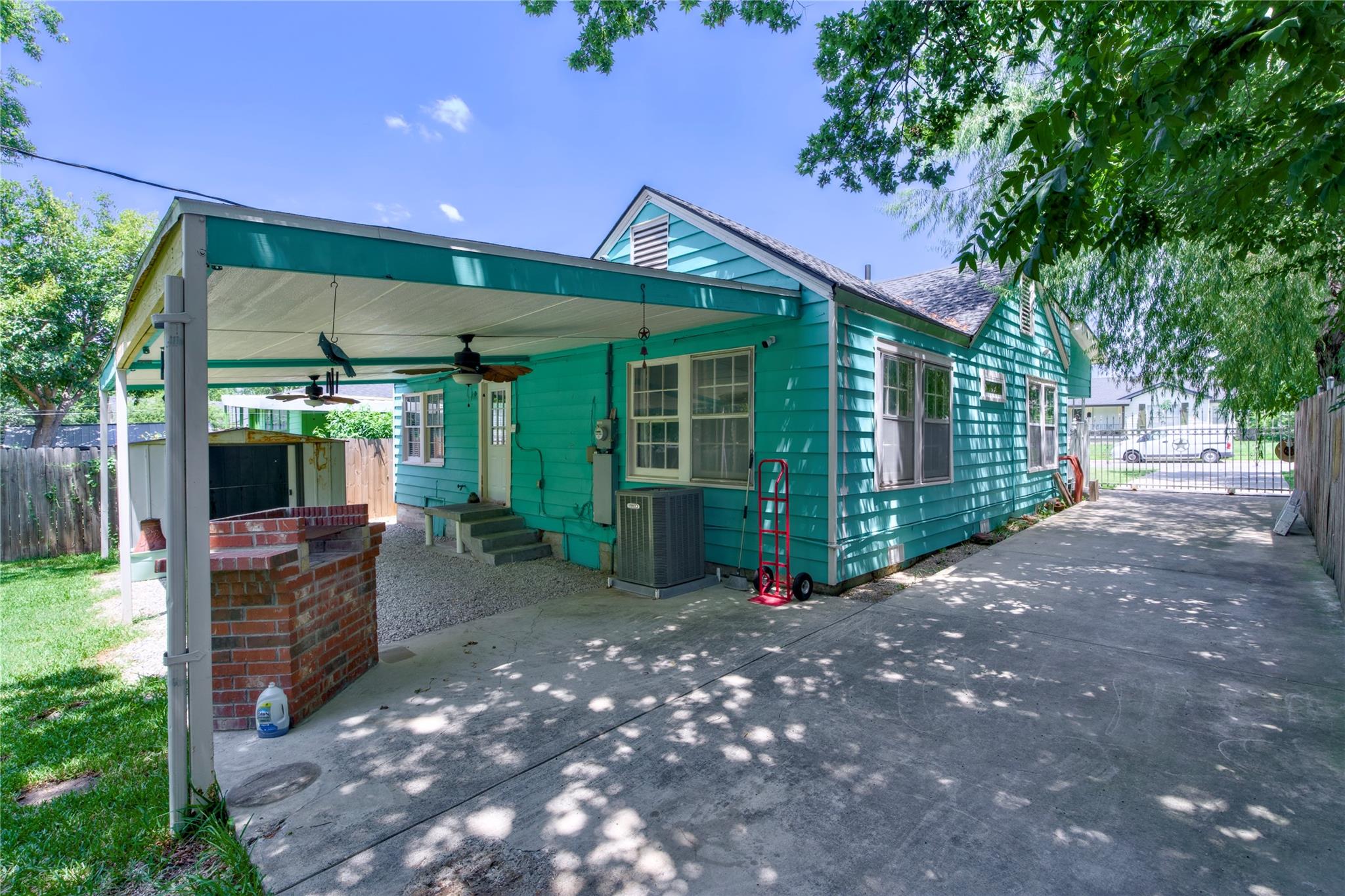 main property photo 21