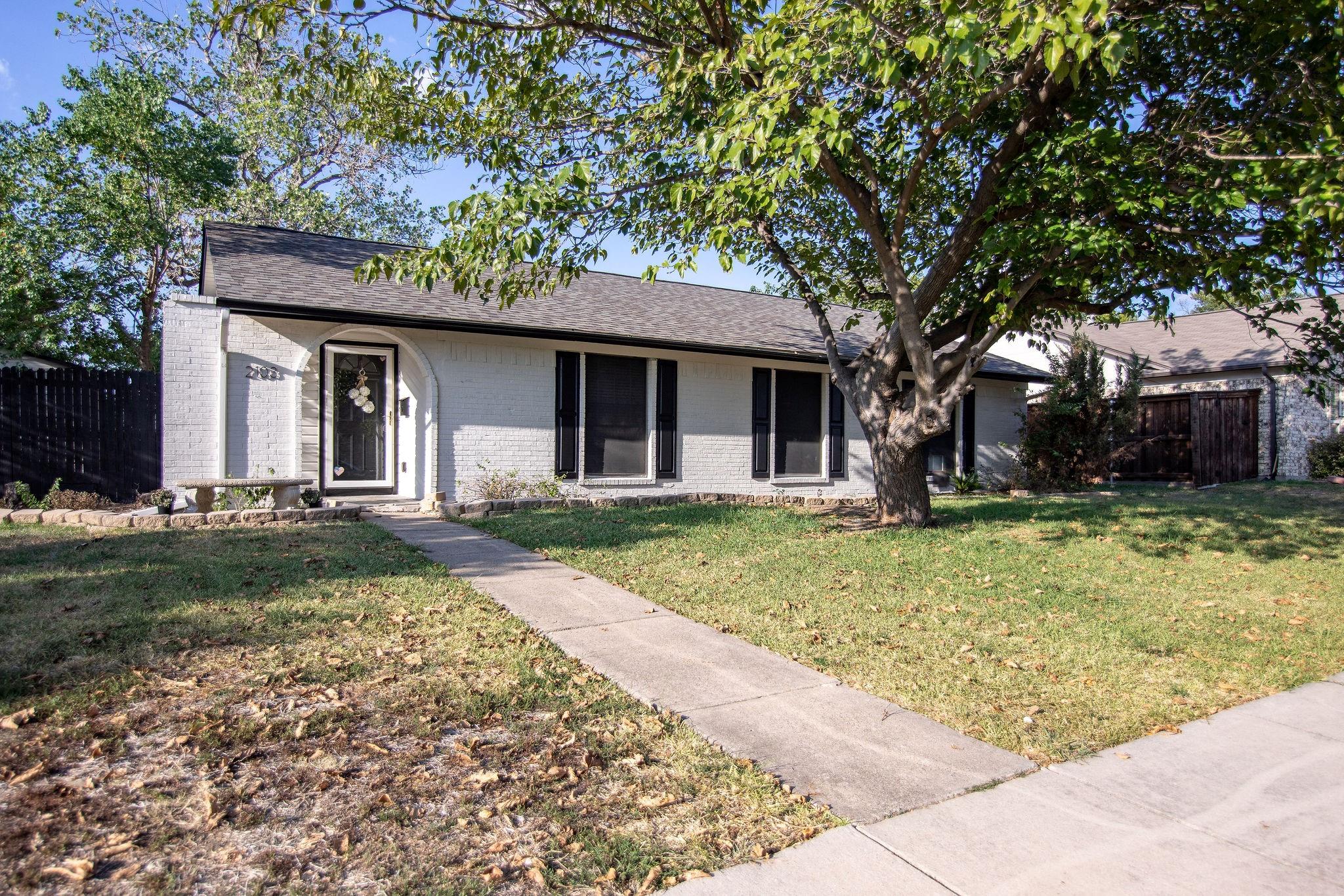 main property photo 37