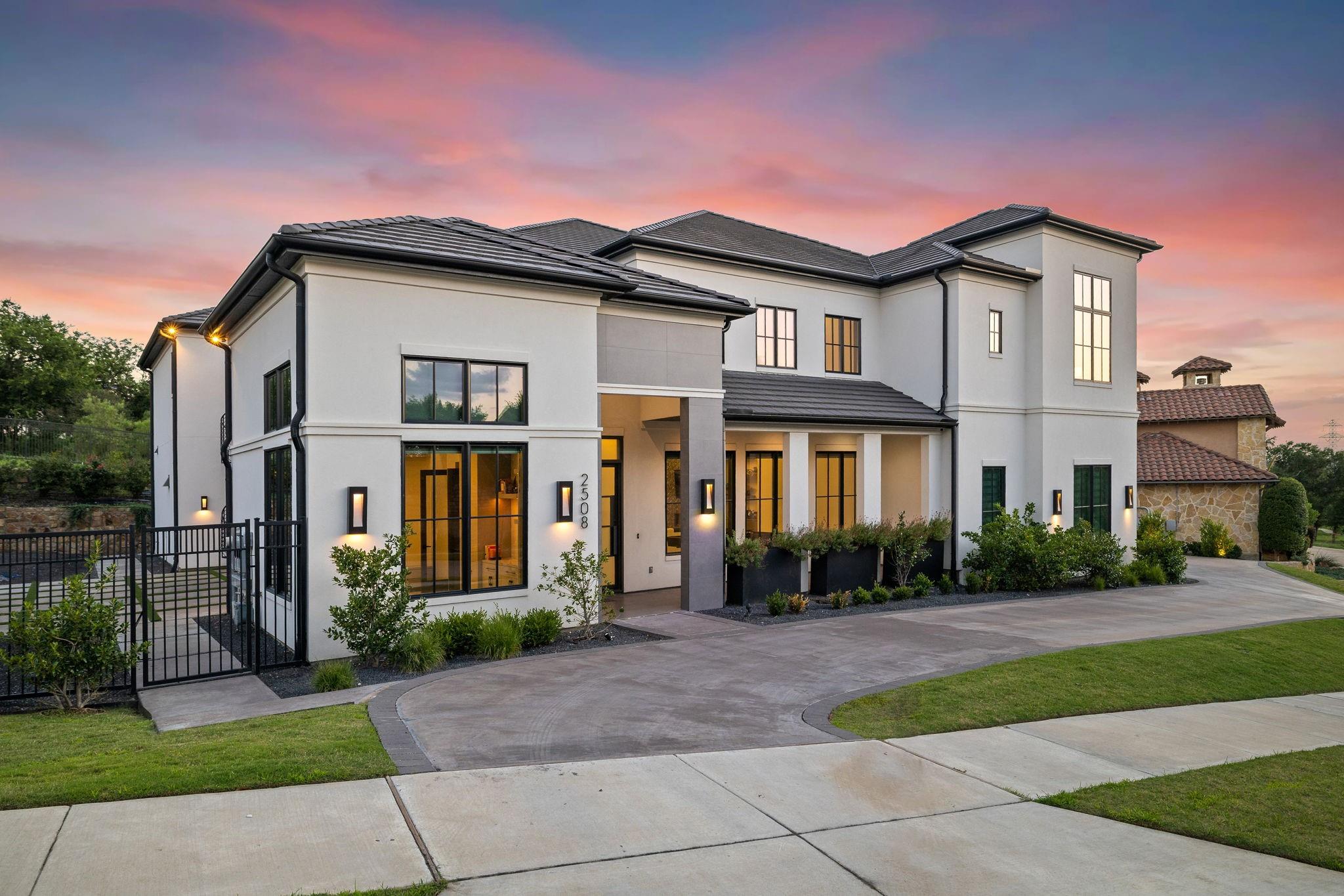 main property photo 37
