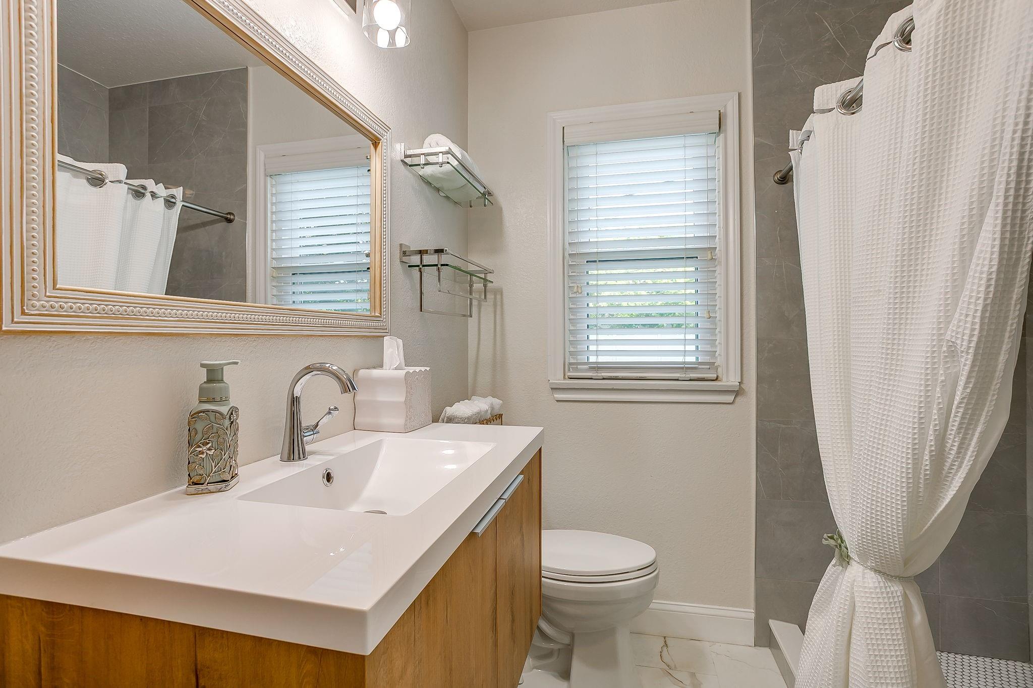 property viewer photo 12